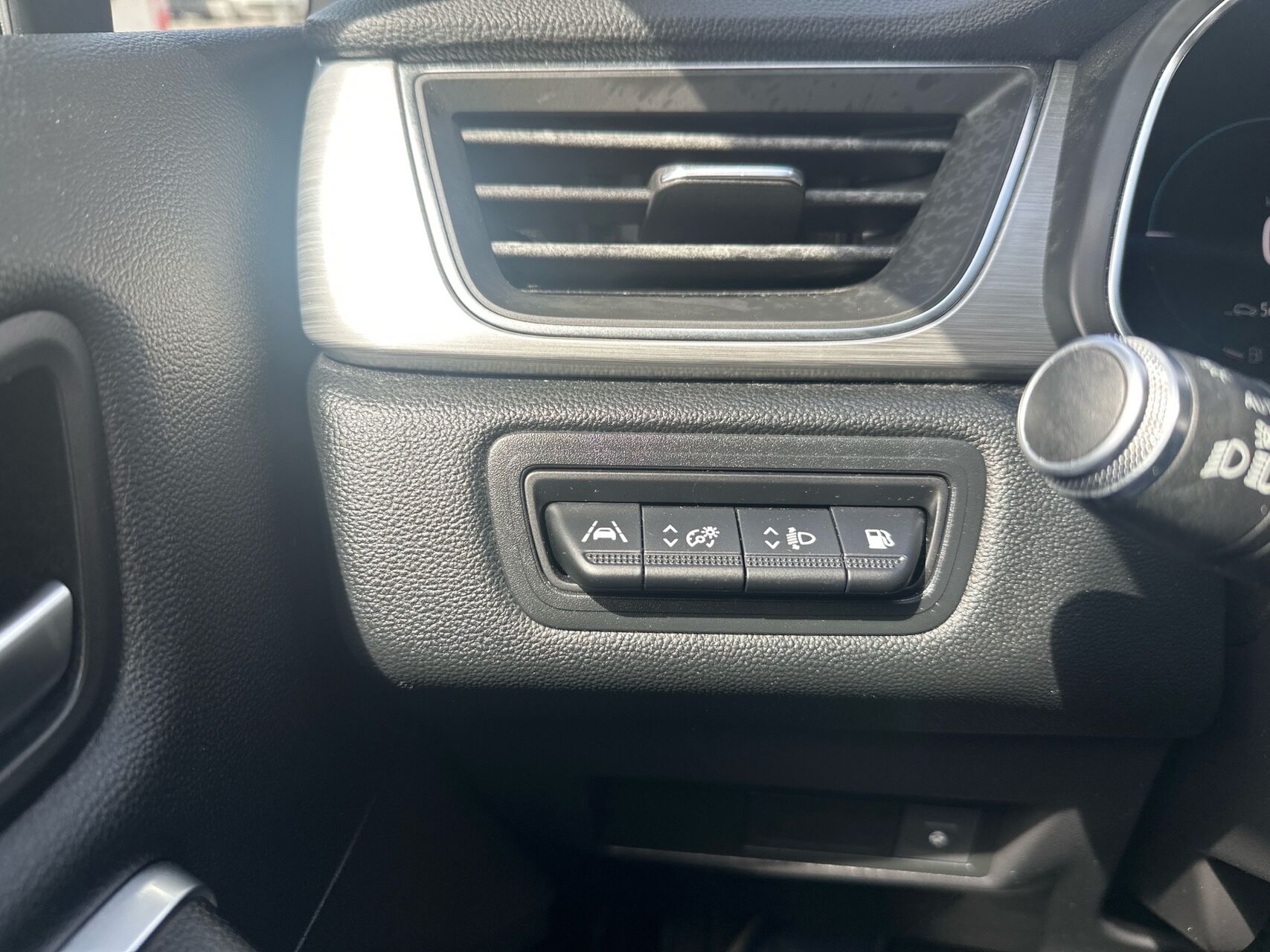 Billede af Renault Captur 1,6 E-TECH  Plugin-hybrid Intens 160HK 5d Aut.