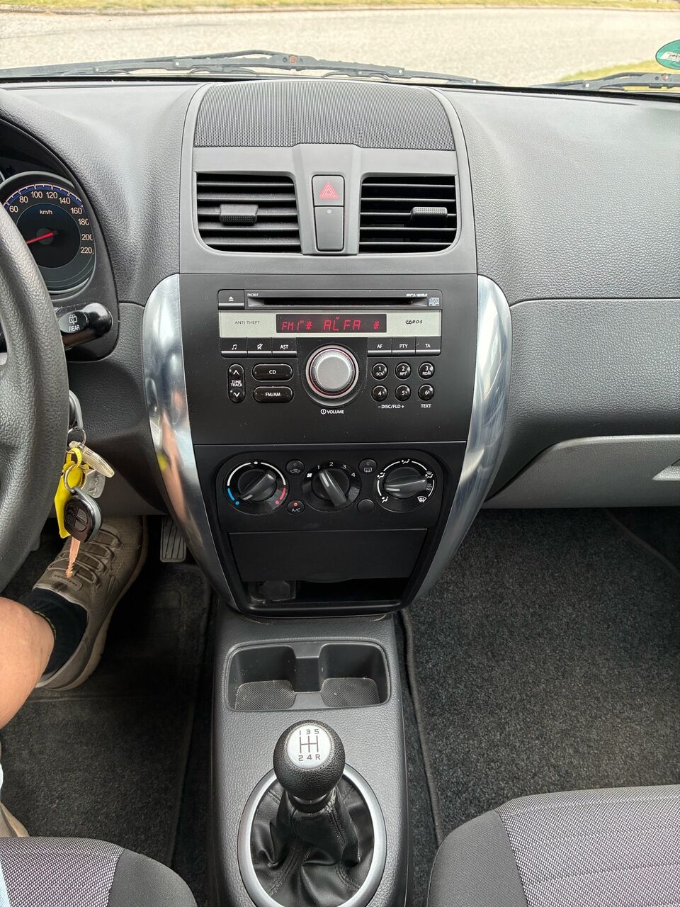 Billede af Suzuki SX4 1,6 16V GL A/C 120HK 5d