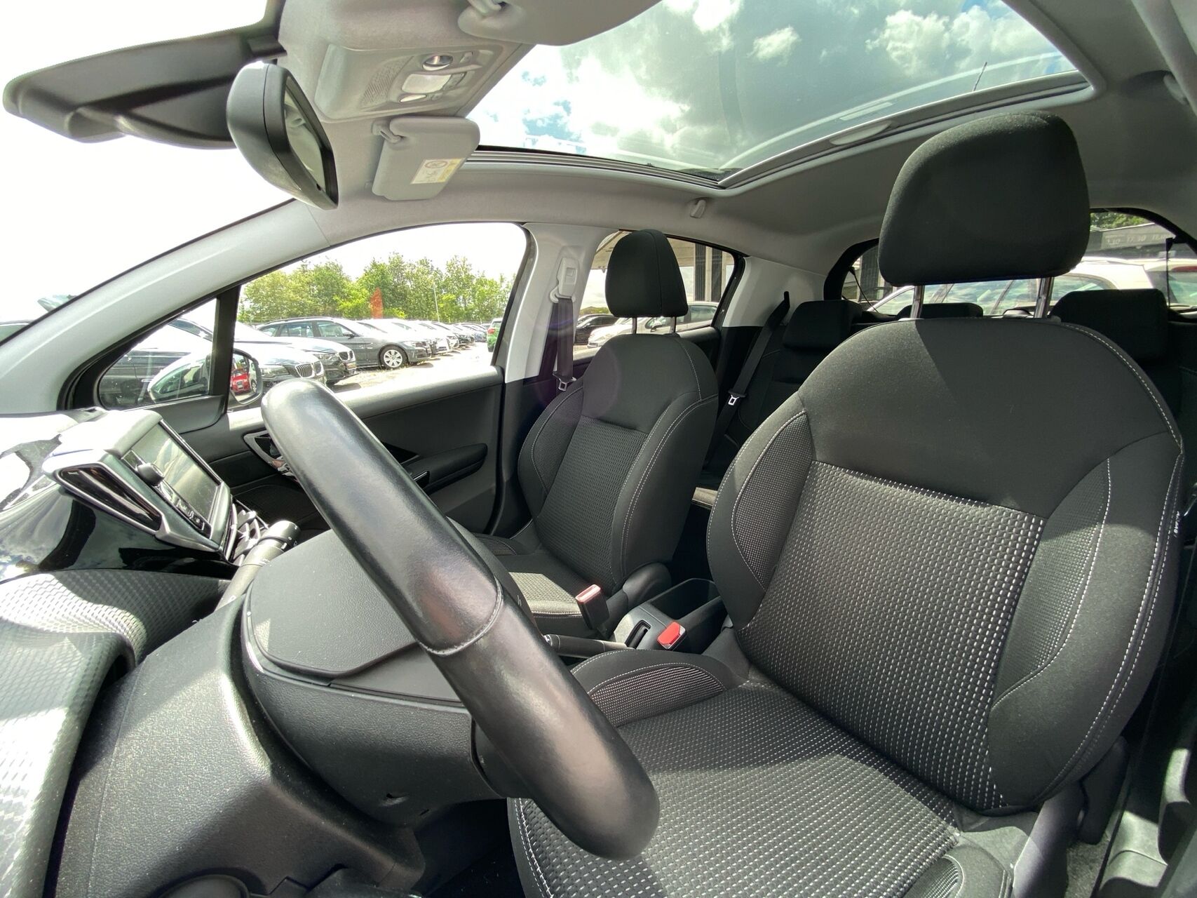 Billede af Peugeot 208 1,2 PureTech Allure+ 82HK 5d