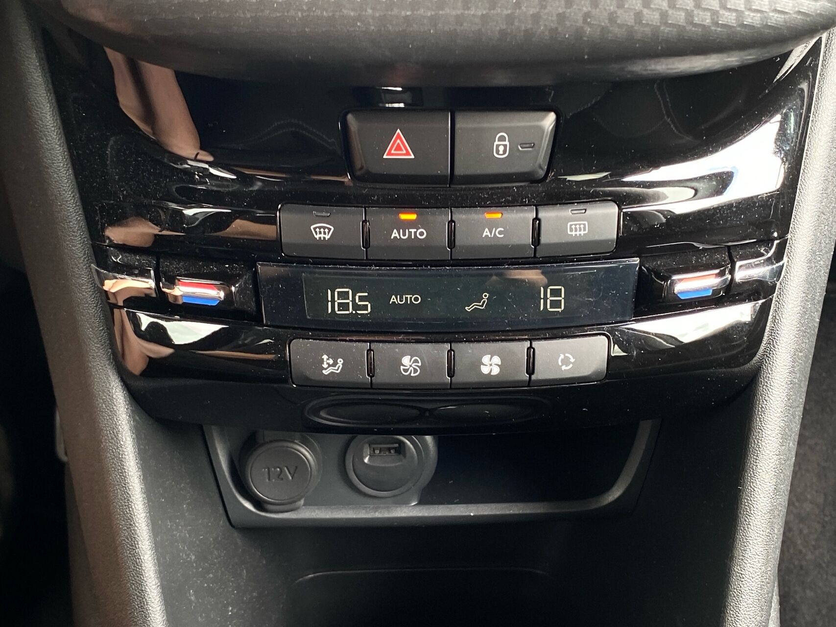 Billede af Peugeot 208 1,2 PureTech Allure+ 82HK 5d