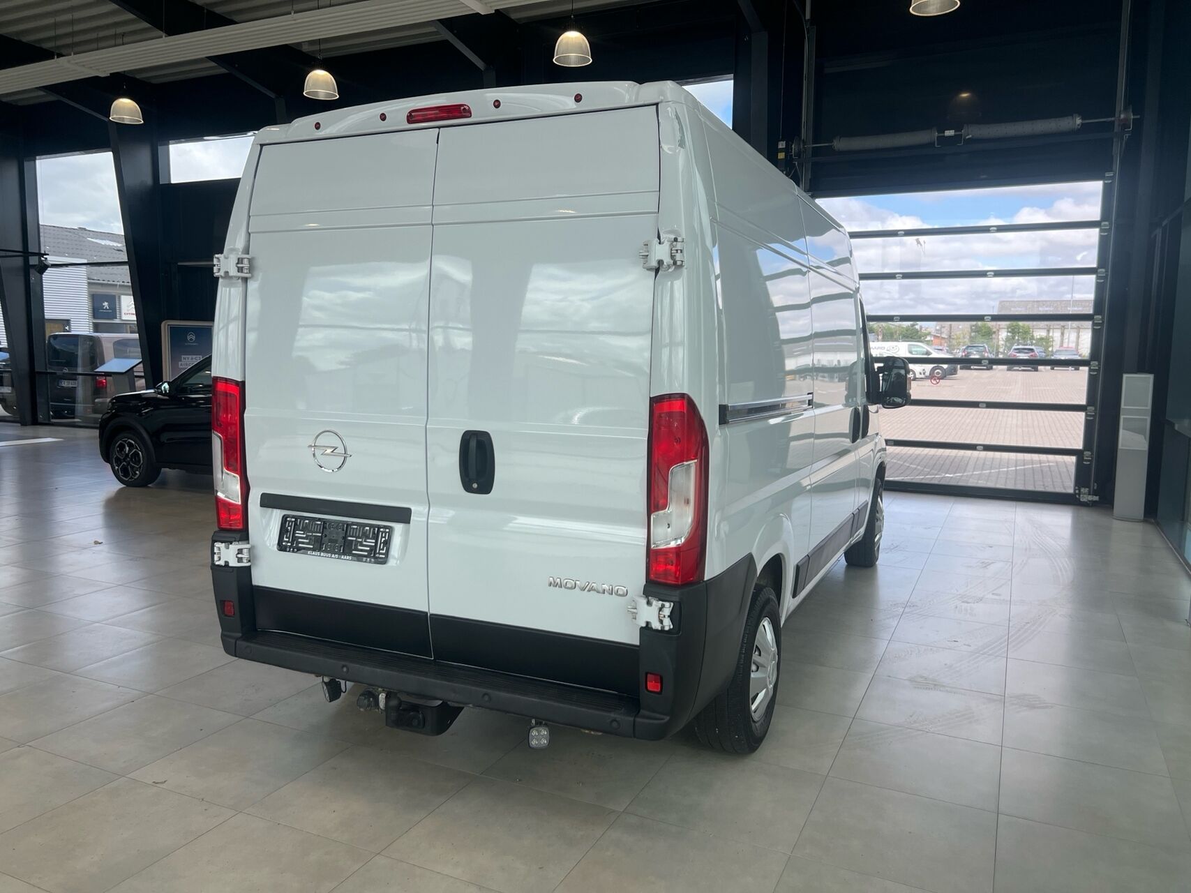 Billede af Opel Movano 35 L2H2 2,2 BlueHDi Enjoy 140HK Van 6g
