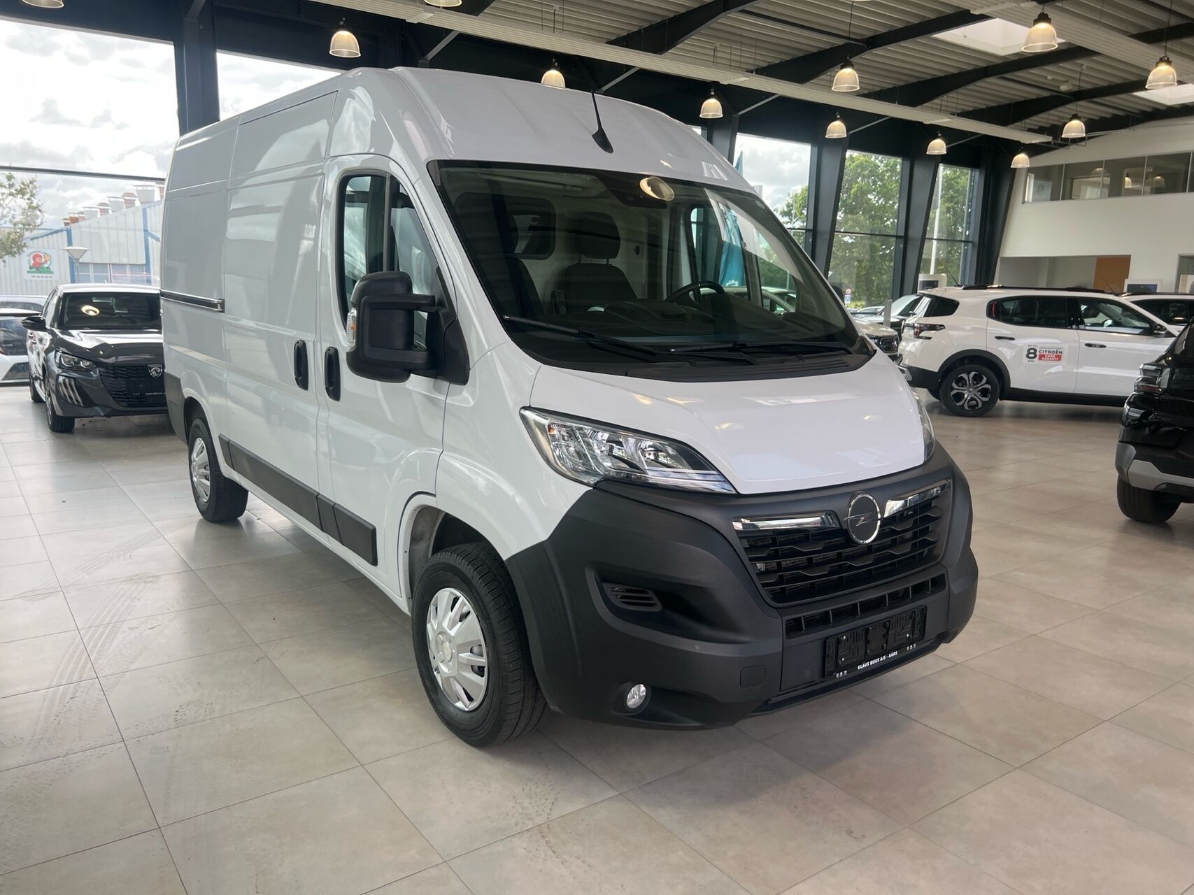 Billede af Opel Movano 35 L2H2 2,2 BlueHDi Enjoy 140HK Van 6g