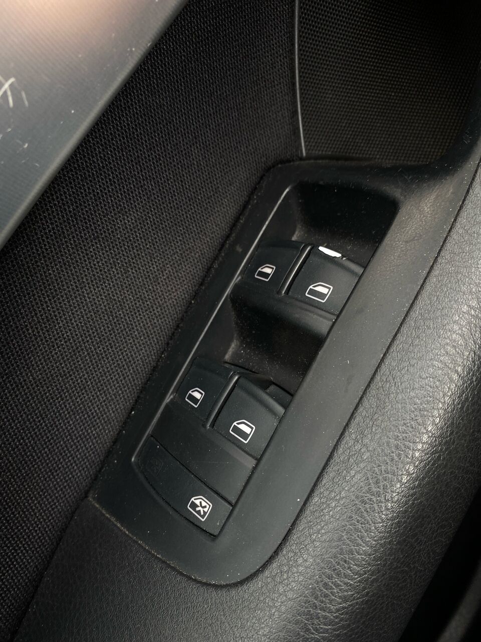 Billede af Audi A6 2,4 V6 177HK 6g