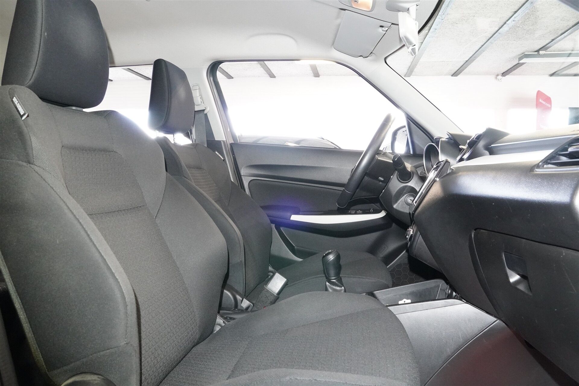Billede af Suzuki Swift 1,2 Dualjet Action AEB Gold 90HK 5d