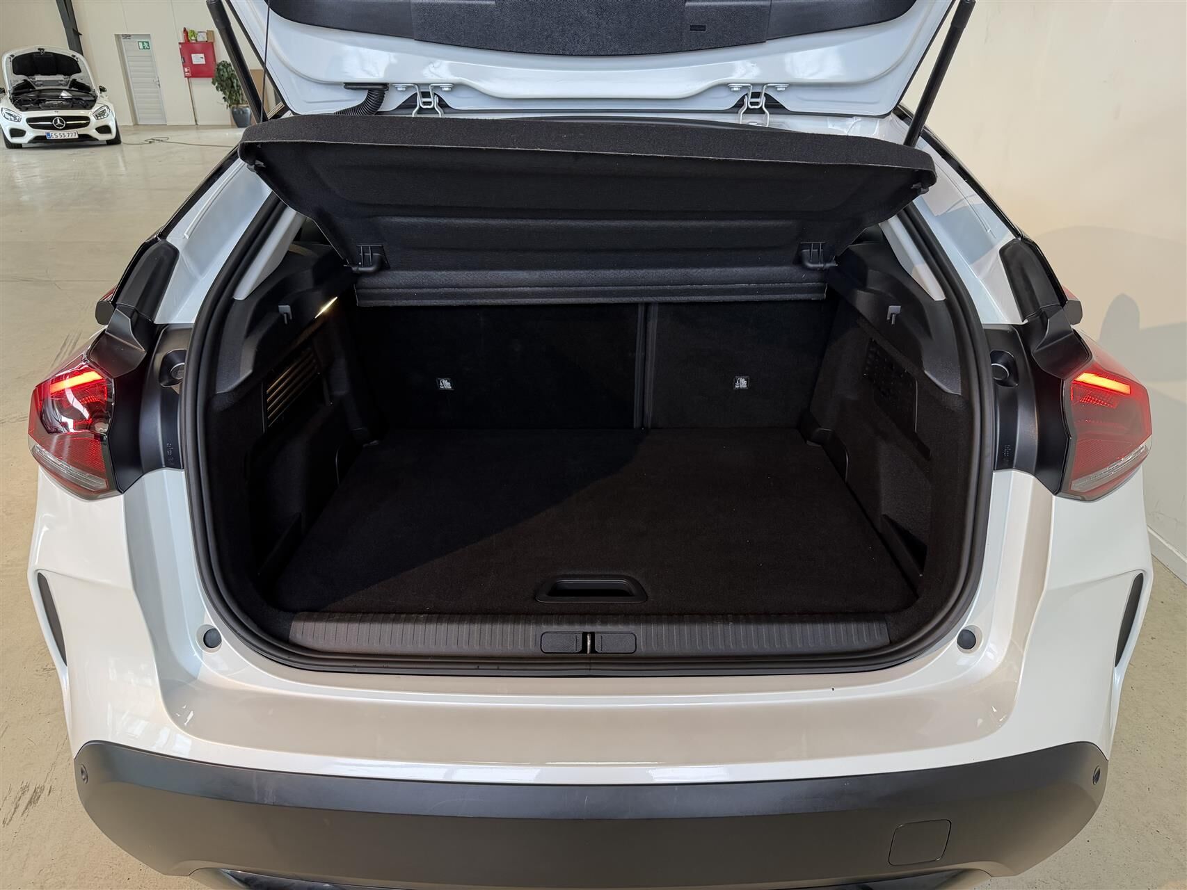 Billede af Citroën C4 1,2 PureTech VTR Sport EAT8 130HK 5d 8g Aut.