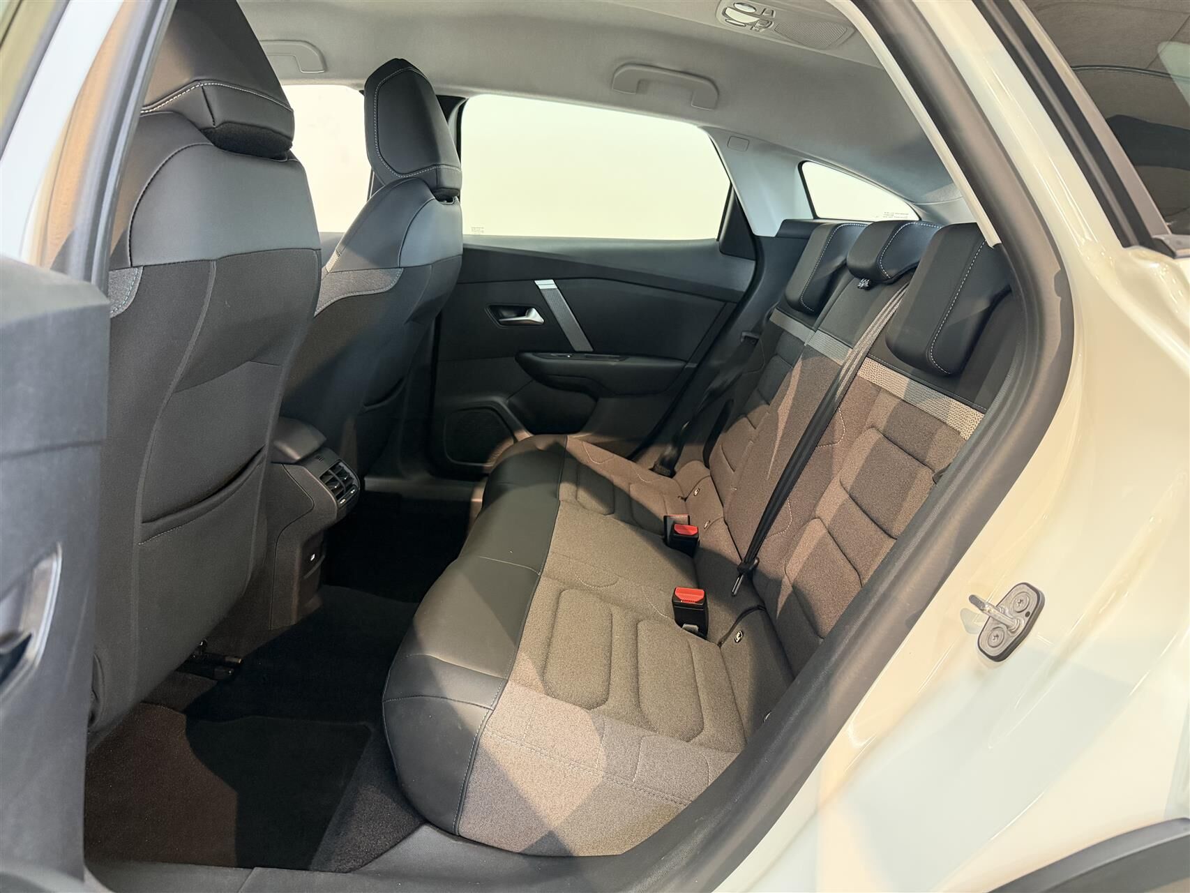 Billede af Citroën C4 1,2 PureTech VTR Sport EAT8 130HK 5d 8g Aut.