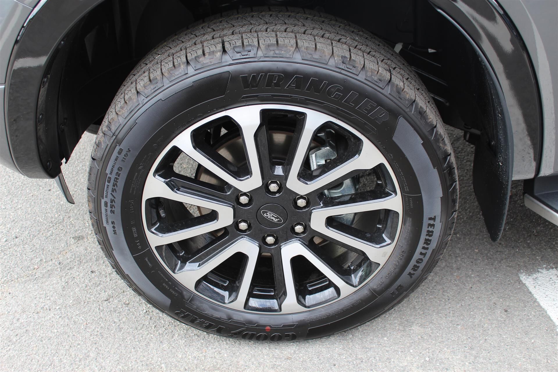 Billede af Ford Ranger Double Cab 3,0 EcoBlue Platinum e-4WD 240HK Pick-Up 10g Aut.