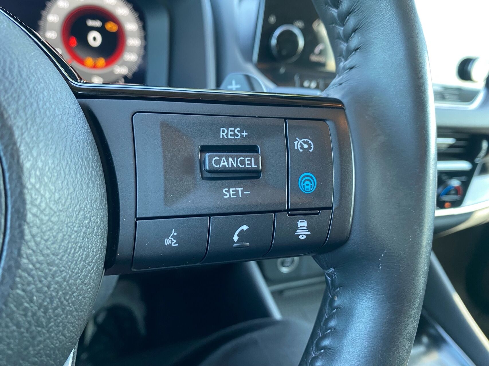 Billede af Nissan Qashqai 1,3 MHEV  Mild hybrid N-Connecta X-Tronic 158HK 5d 7g Aut.