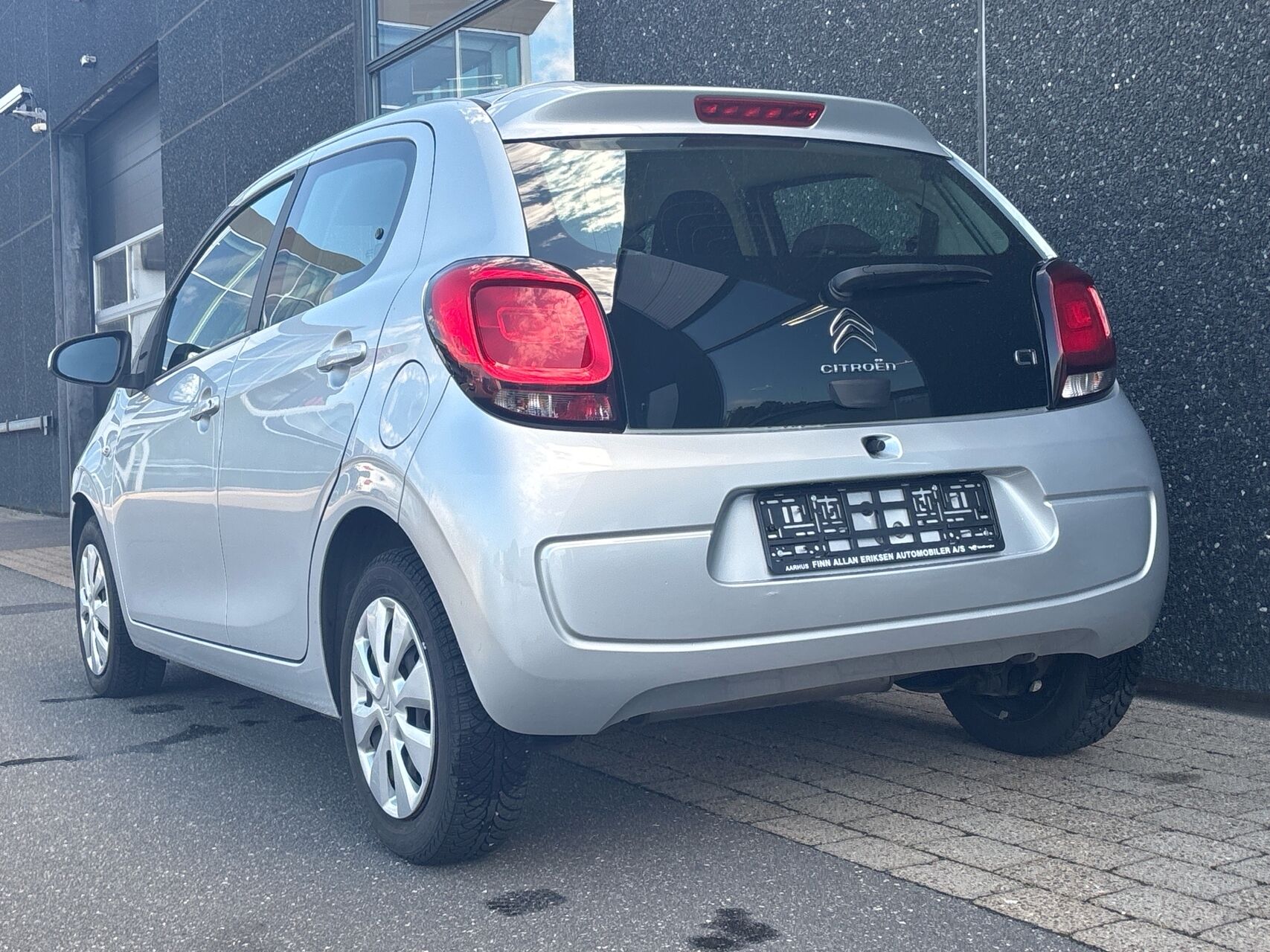 Billede af Citroën C1 1,0 VTi Street 72HK 5d