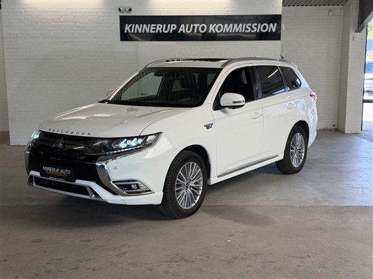 Mitsubishi Outlander 2,4 PHEV  Plugin-hybrid Invite 4WD 224HK 5d 6g Trinl. Gear