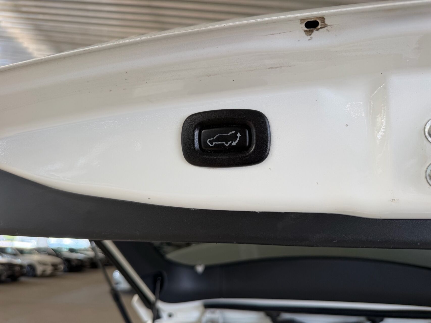 Billede af Mitsubishi Outlander 2,4 PHEV  Plugin-hybrid Invite 4WD 224HK 5d 6g Trinl. Gear