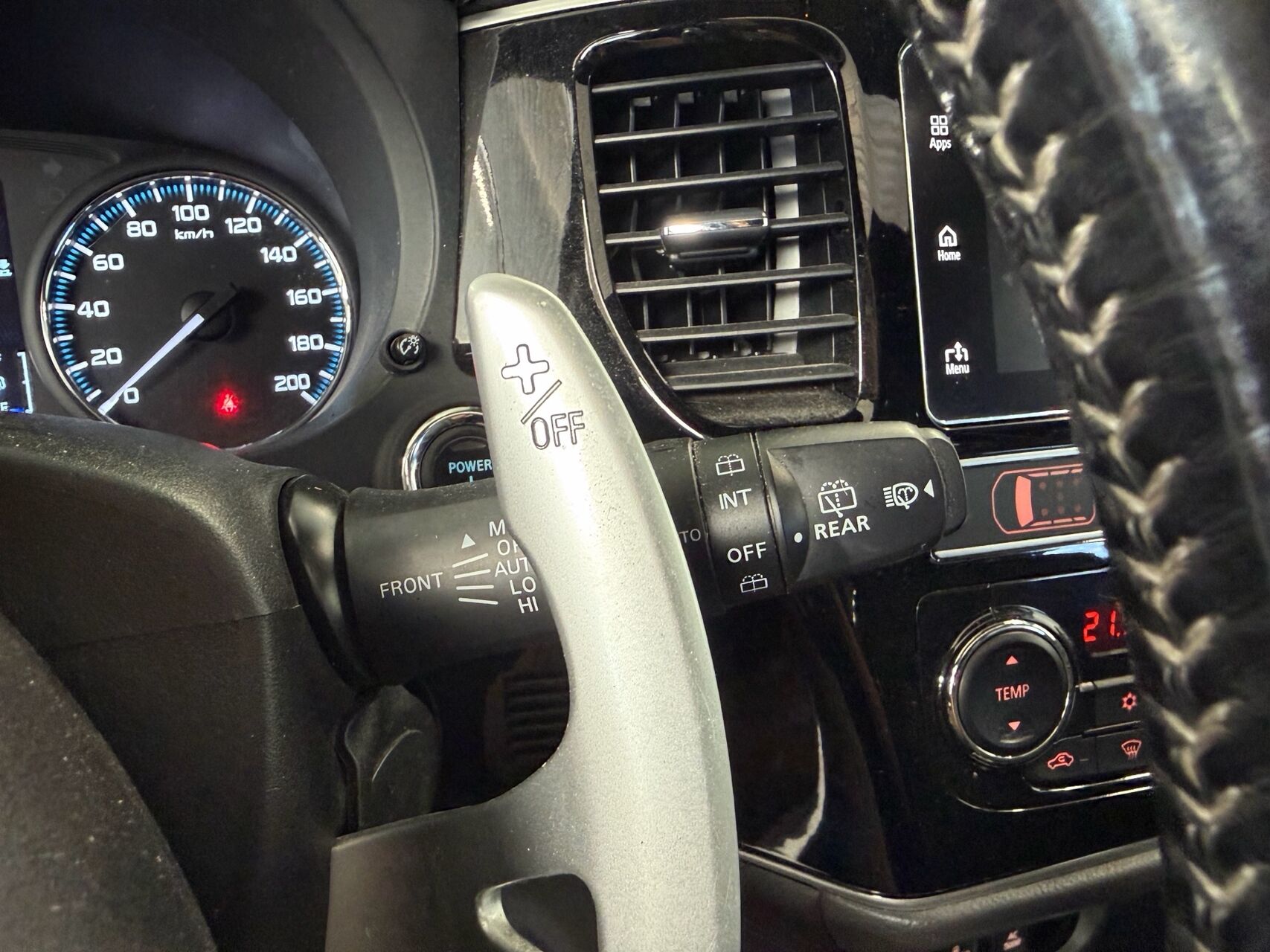 Billede af Mitsubishi Outlander 2,4 PHEV  Plugin-hybrid Invite 4WD 224HK 5d 6g Trinl. Gear