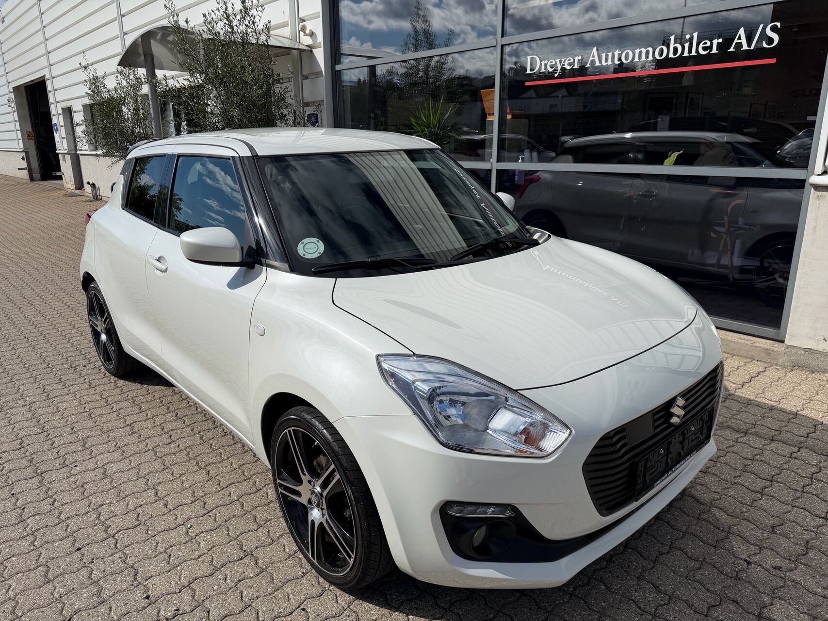 Billede af Suzuki Swift 1,2 Dualjet  Mild hybrid Action Star AEB 90HK 5d
