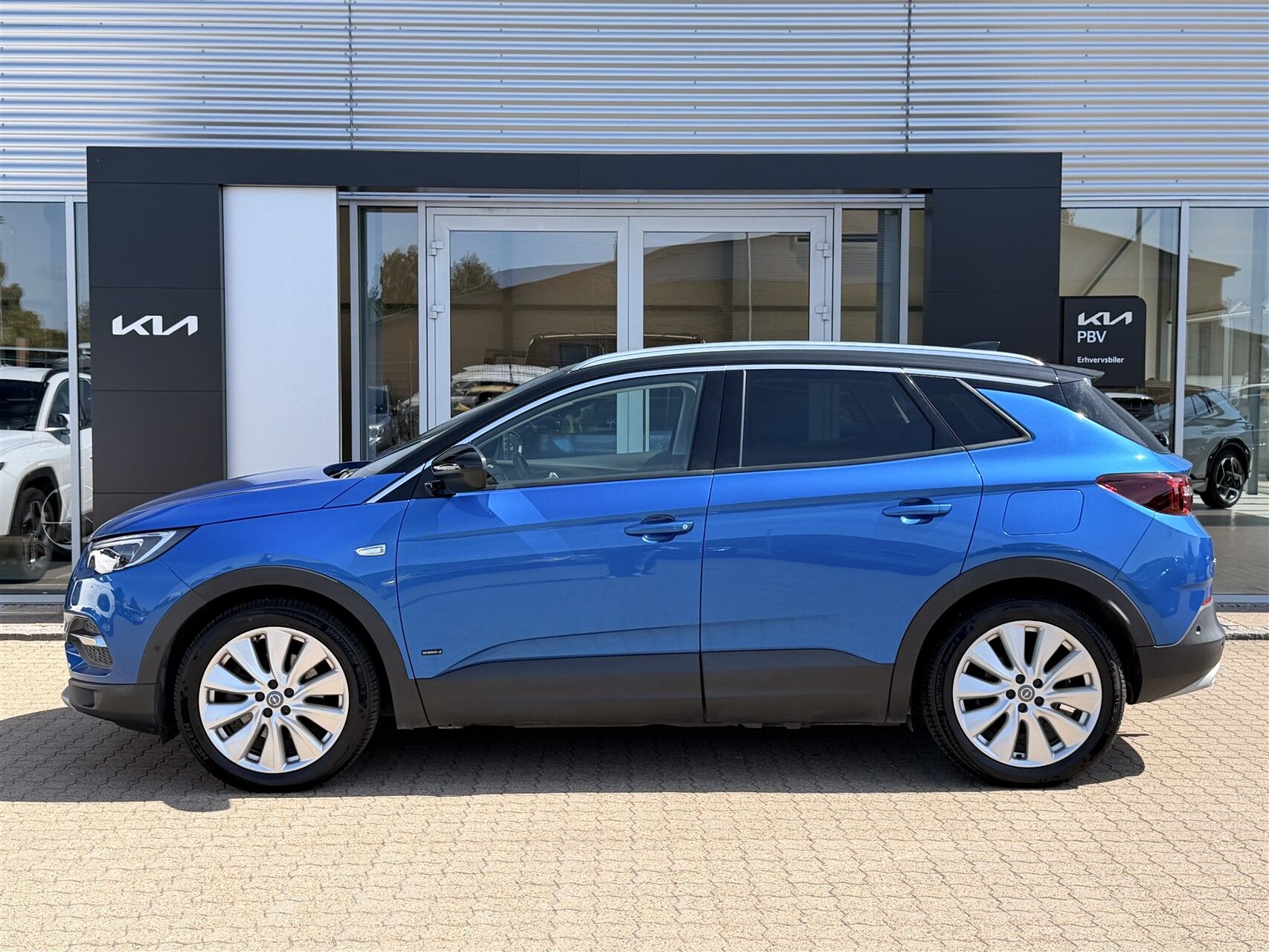 Billede af Opel Grandland X 1,6 PHEV  Plugin-hybrid Ultimate AWD 300HK 5d 8g Aut.