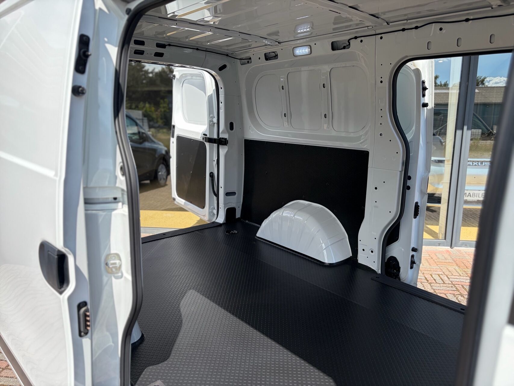 Billede af Maxus e-Deliver 5 L1H1 EL 163HK Van Aut.