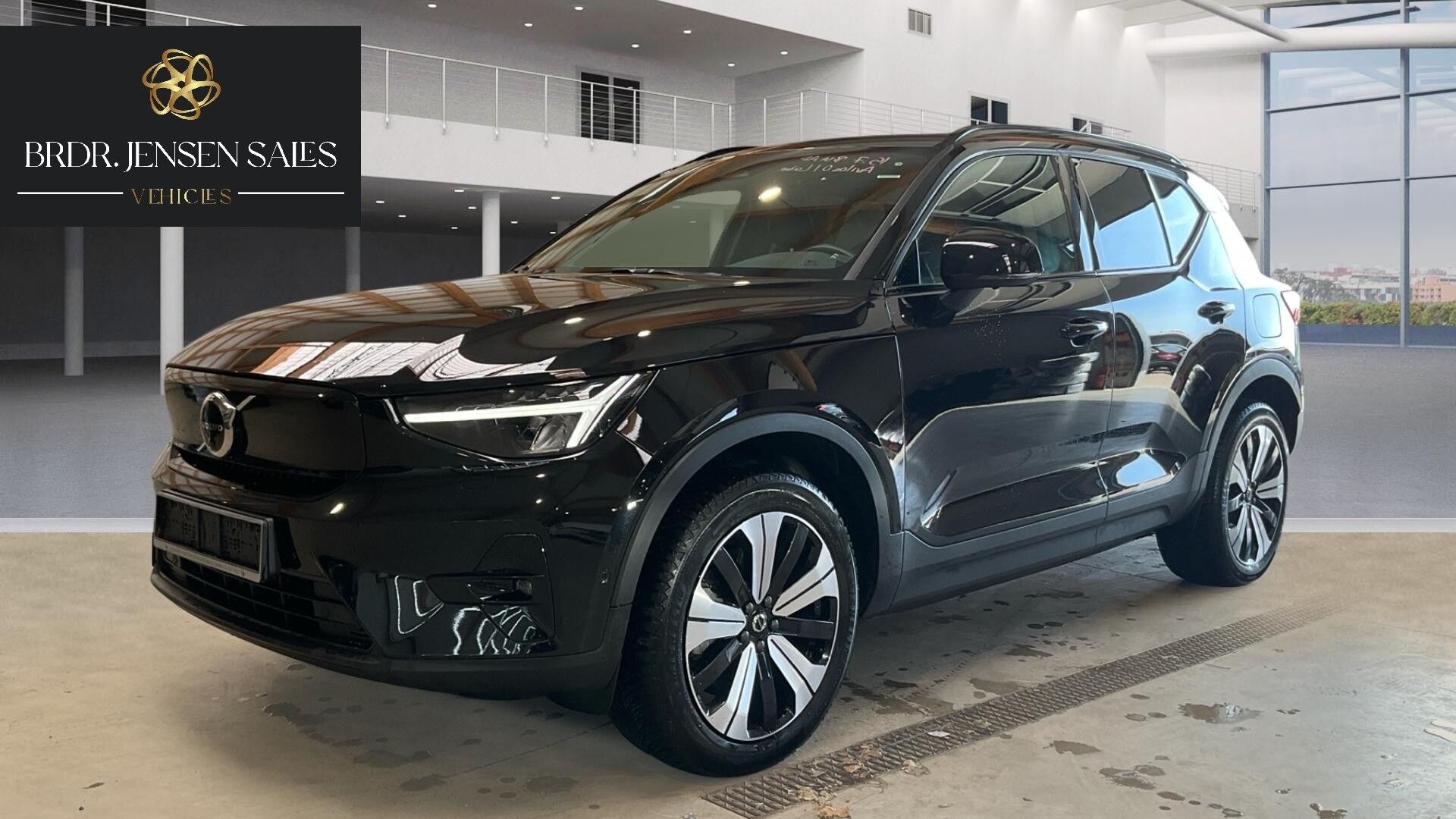 Billede af Volvo XC40 Recharge Twin Engine Ultimate AWD 408HK 5d Aut.