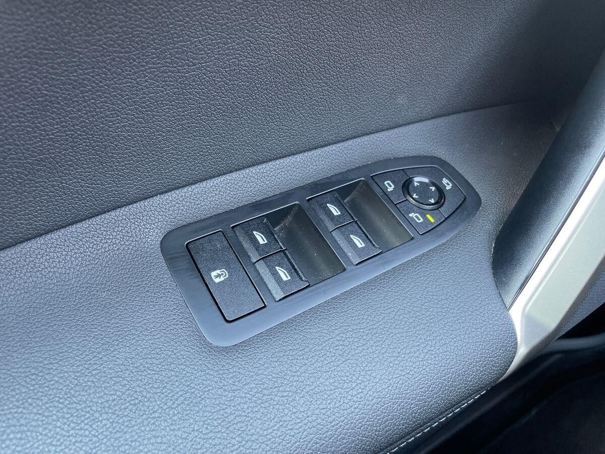 Billede af BMW iX 40 EL Fully Charged XDrive 326HK 5d Aut.