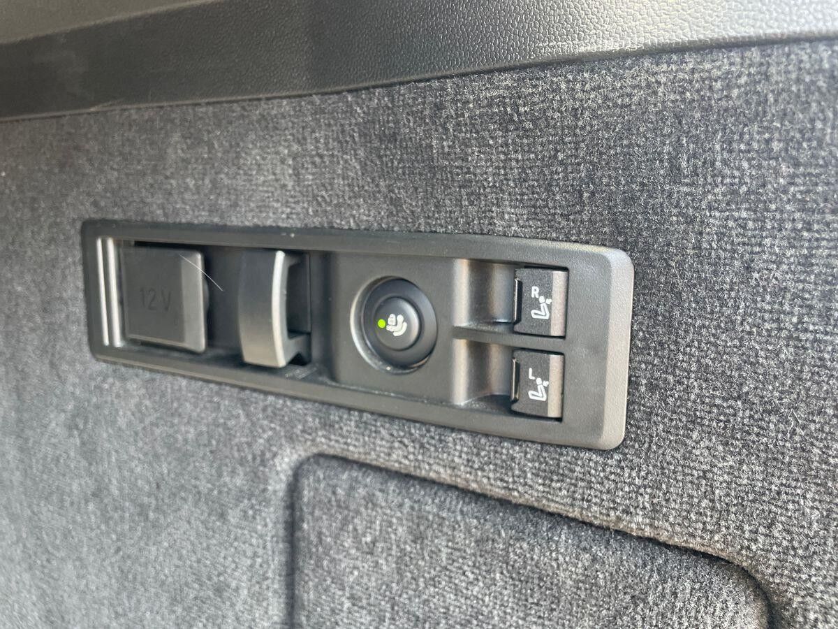 Billede af BMW iX 40 EL Fully Charged XDrive 326HK 5d Aut.