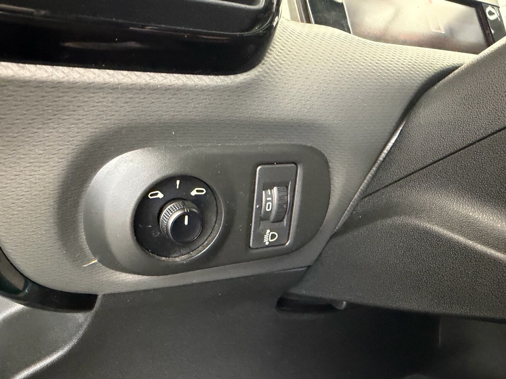 Billede af Citroën C4 Cactus 1,6 Blue HDi Feel start/stop 100HK 5d