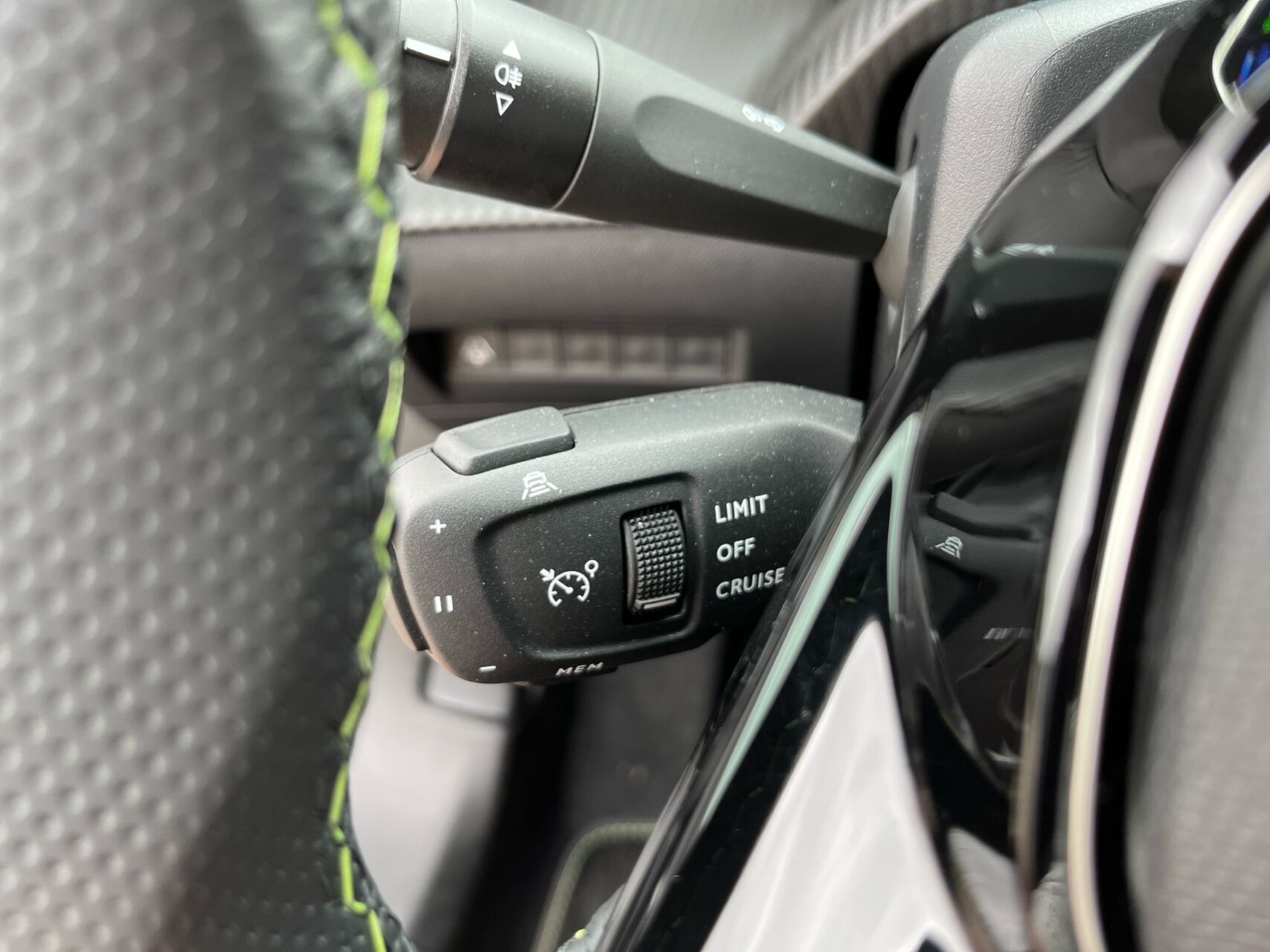 Billede af Peugeot e-2008 EL GT 156HK 5d Aut.