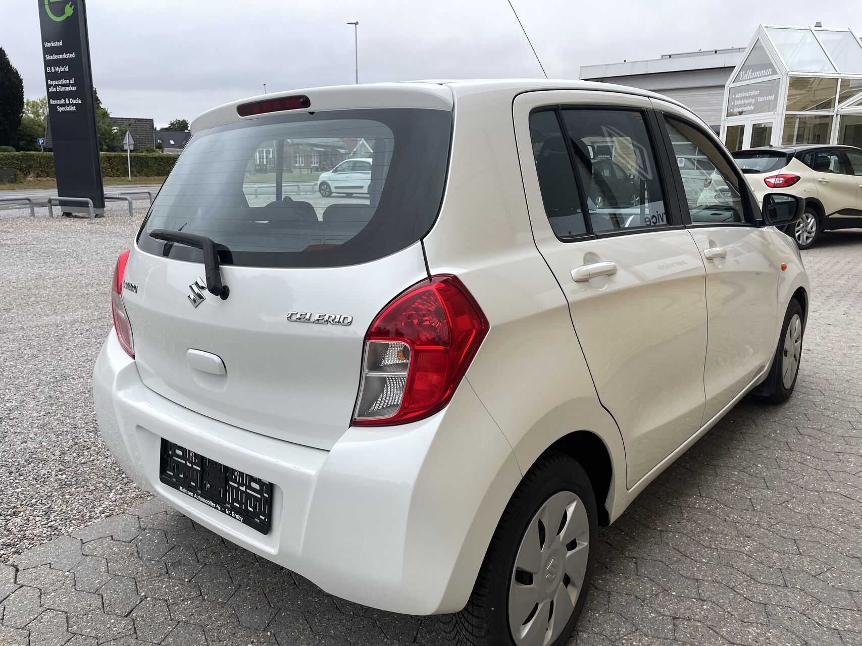 Billede af Suzuki Celerio 1,0 Dualjet 12V Club 68HK 5d