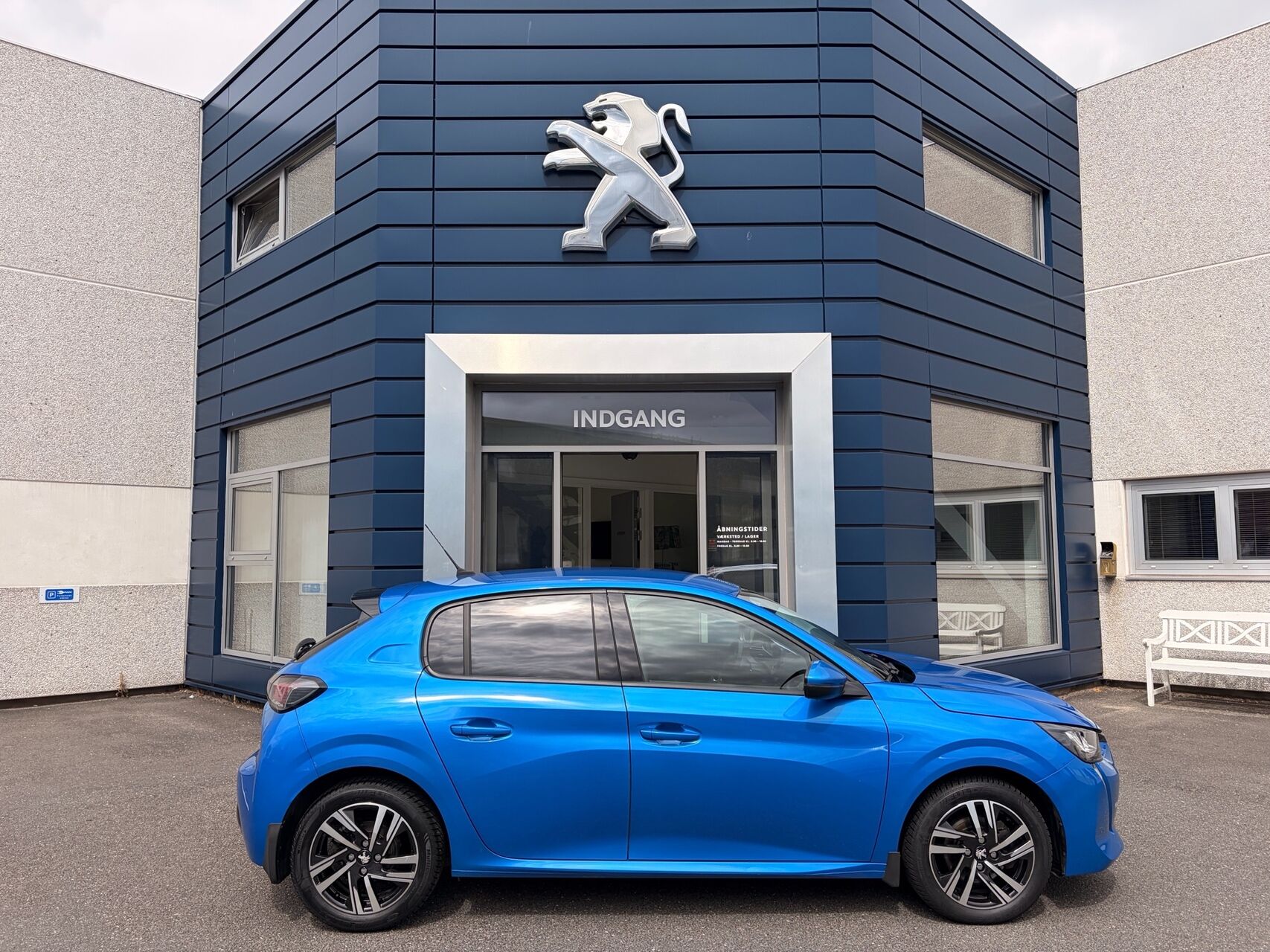 Billede af Peugeot 208 1,2 PureTech Supreme Sport 100HK 5d 6g