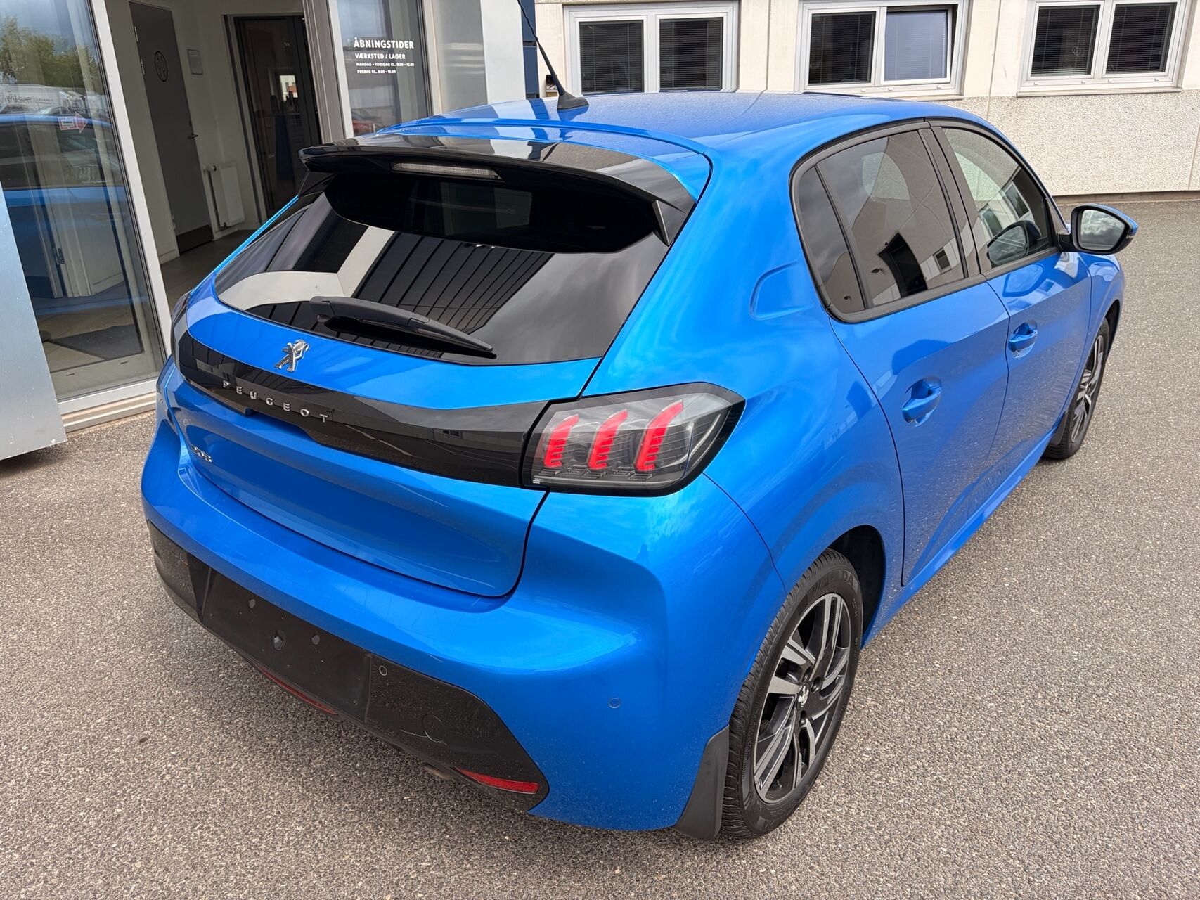 Billede af Peugeot 208 1,2 PureTech Supreme Sport 100HK 5d 6g