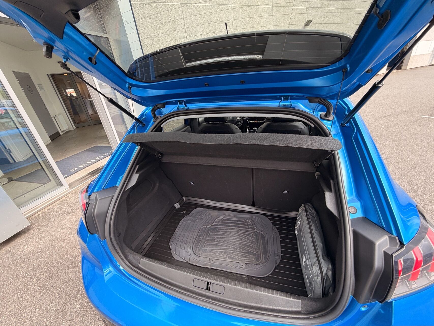 Billede af Peugeot 208 1,2 PureTech Supreme Sport 100HK 5d 6g