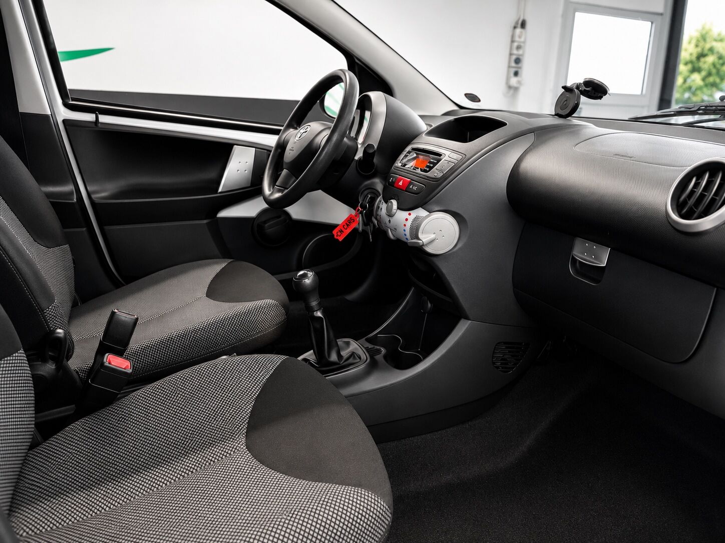 Billede af Toyota Aygo 1,0 VVT-I T2 Air Connect 68HK 5d