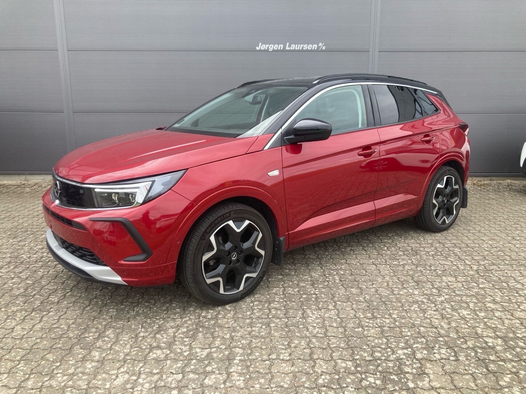 Billede af Opel Grandland 1,5 BlueHDi Elegance EAT8 130HK 5d 8g Aut.