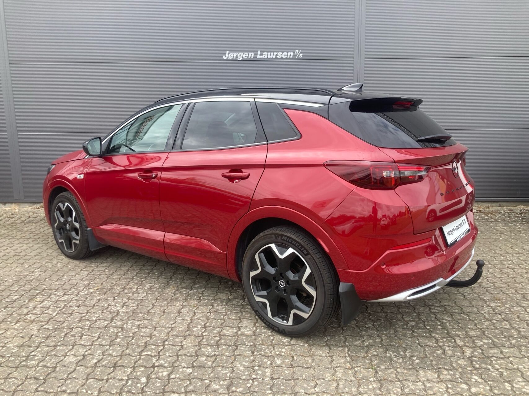 Billede af Opel Grandland 1,5 BlueHDi Elegance EAT8 130HK 5d 8g Aut.