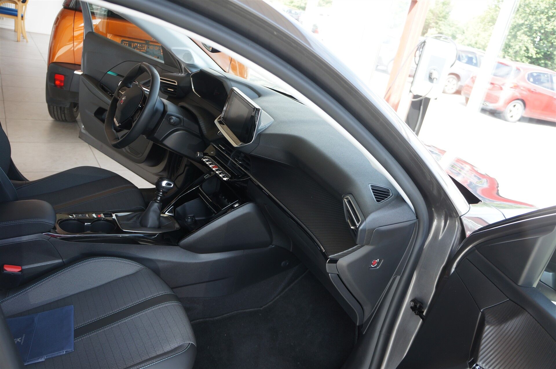 Billede af Peugeot 208 1,2 PureTech Allure 100HK 5d 6g