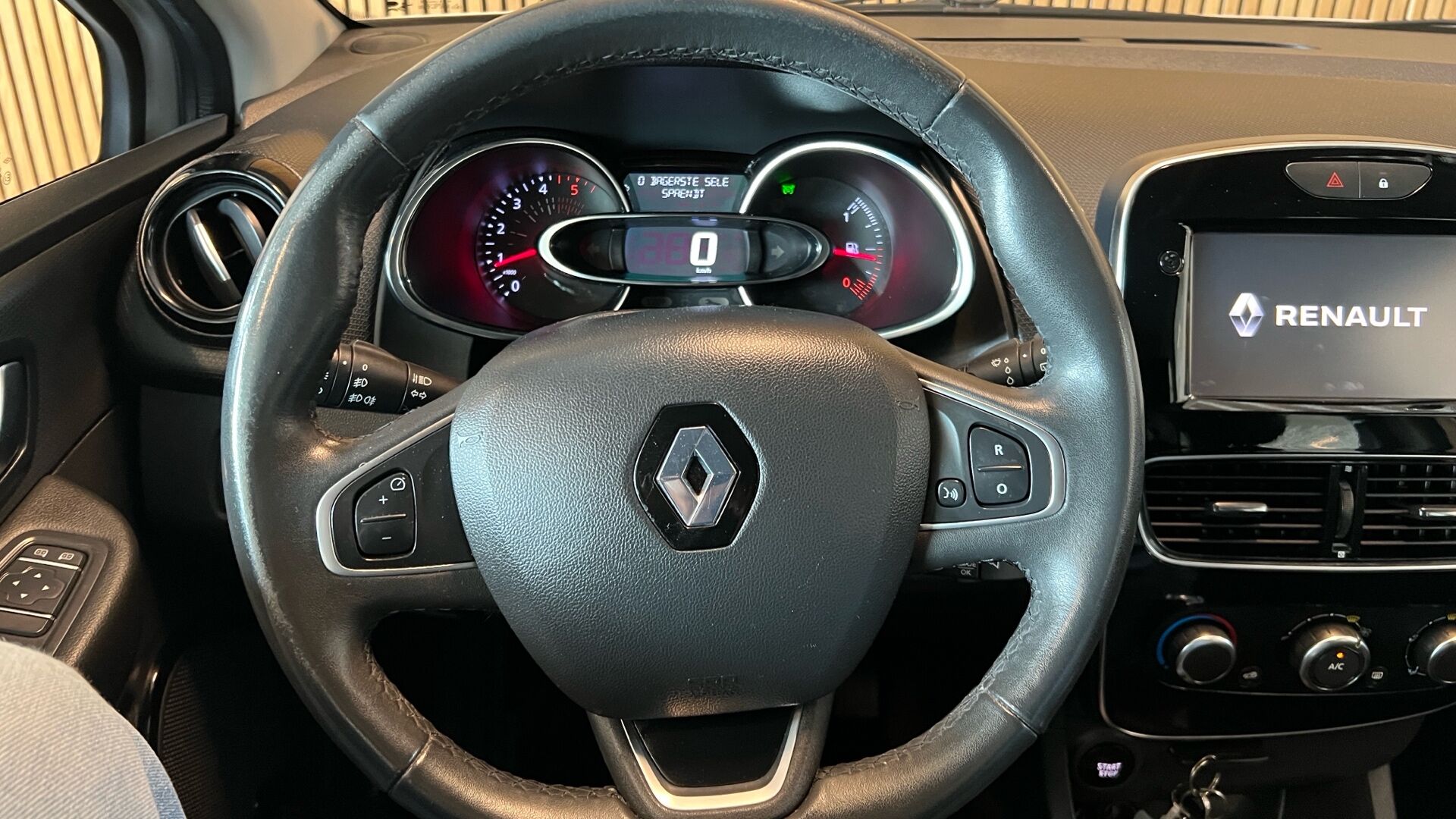 Billede af Renault Clio Sport Tourer 1,5 Energy DCI Zen 90HK Stc