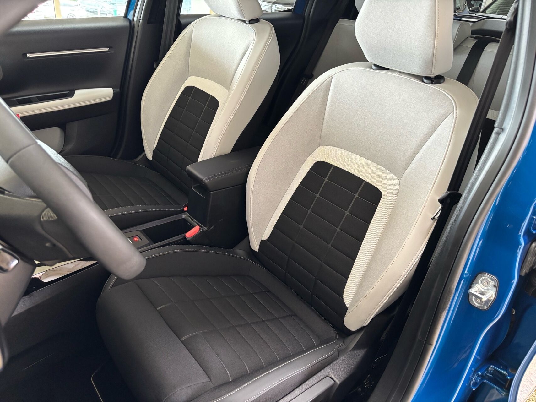 Billede af Citroën e-C3 EL Max 113HK 5d Aut.