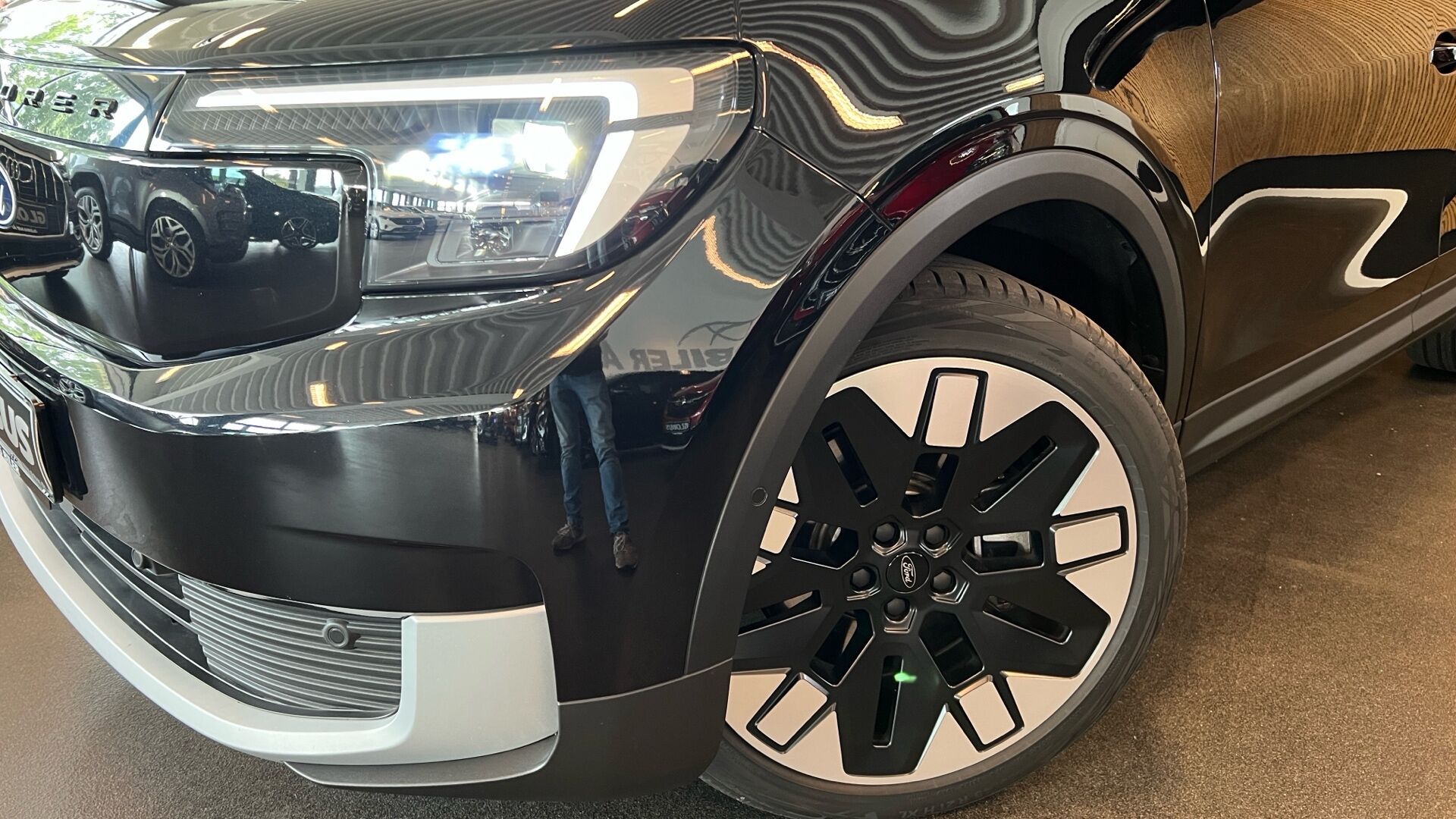 Billede af Ford Explorer EL UR Premium AWD 340HK 5d Aut.