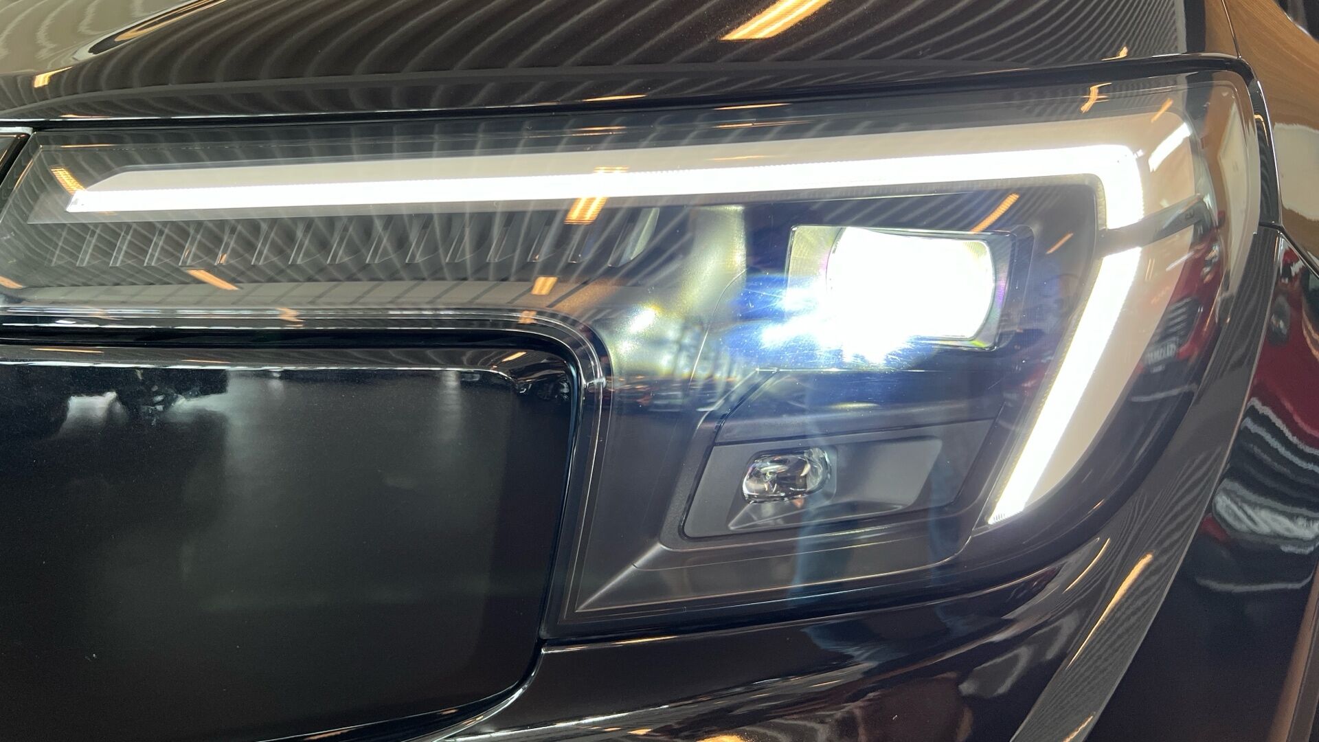 Billede af Ford Explorer EL UR Premium AWD 340HK 5d Aut.