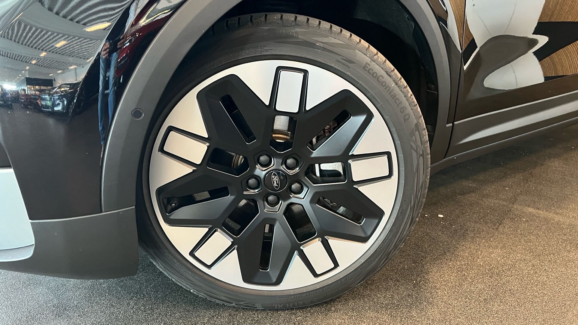 Billede af Ford Explorer EL UR Premium AWD 340HK 5d Aut.