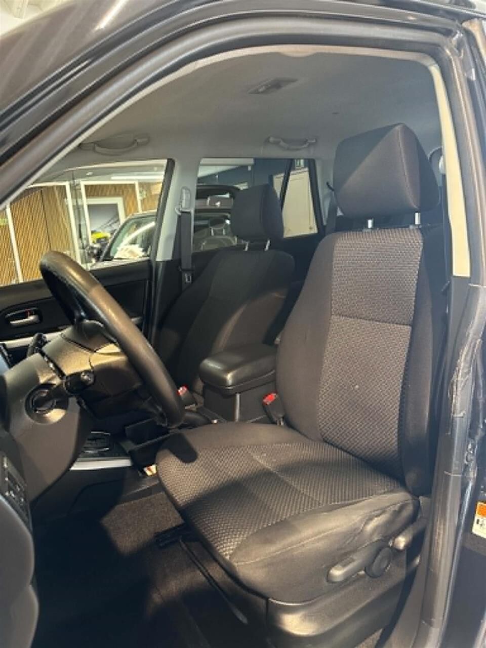 Billede af Suzuki Grand Vitara 2,0 GLS 4x4 140HK 5d Aut.