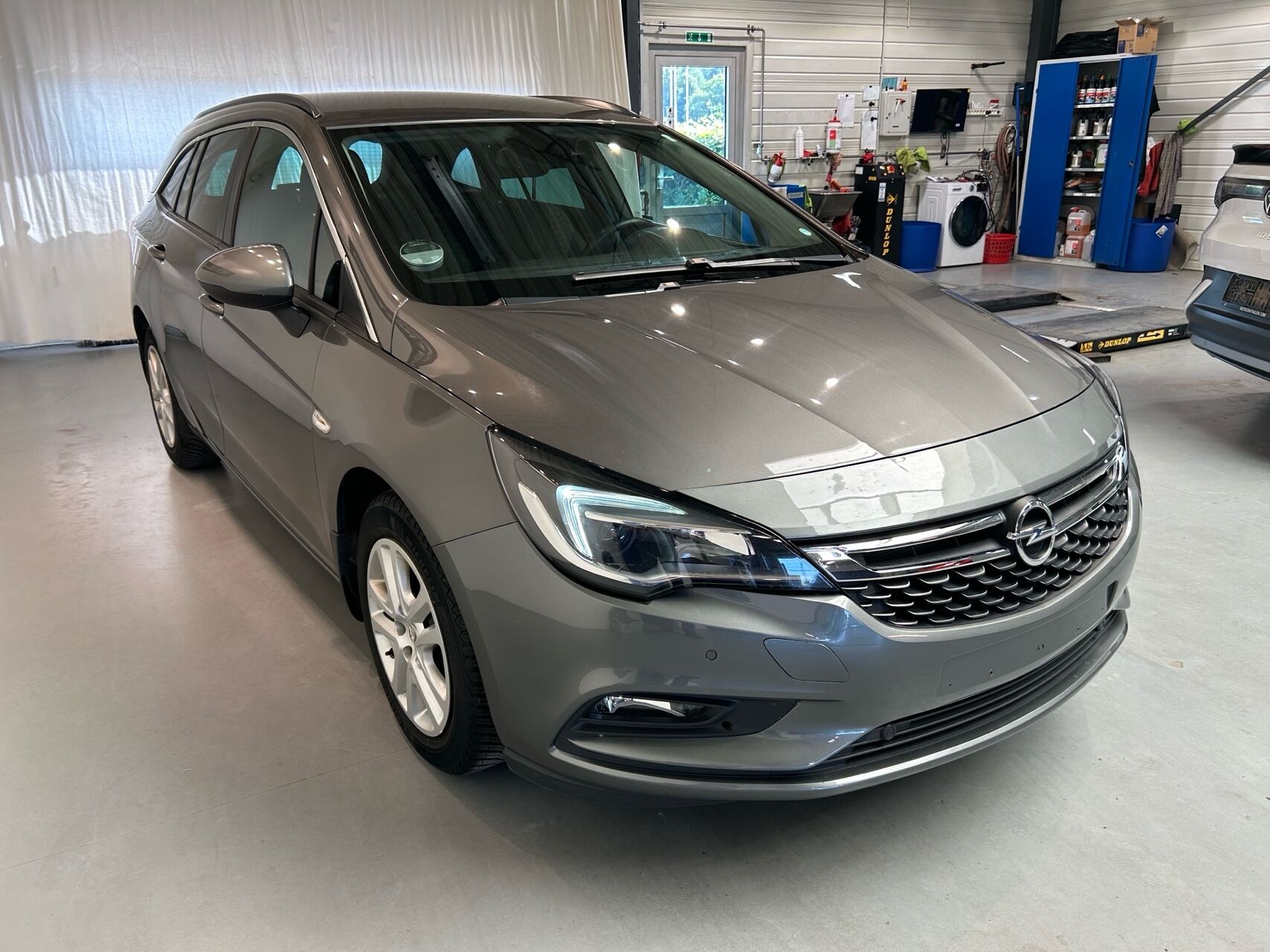 Billede af Opel Astra Sports Tourer 1,4 Turbo Enjoy Start/Stop 150HK Stc 6g Aut.