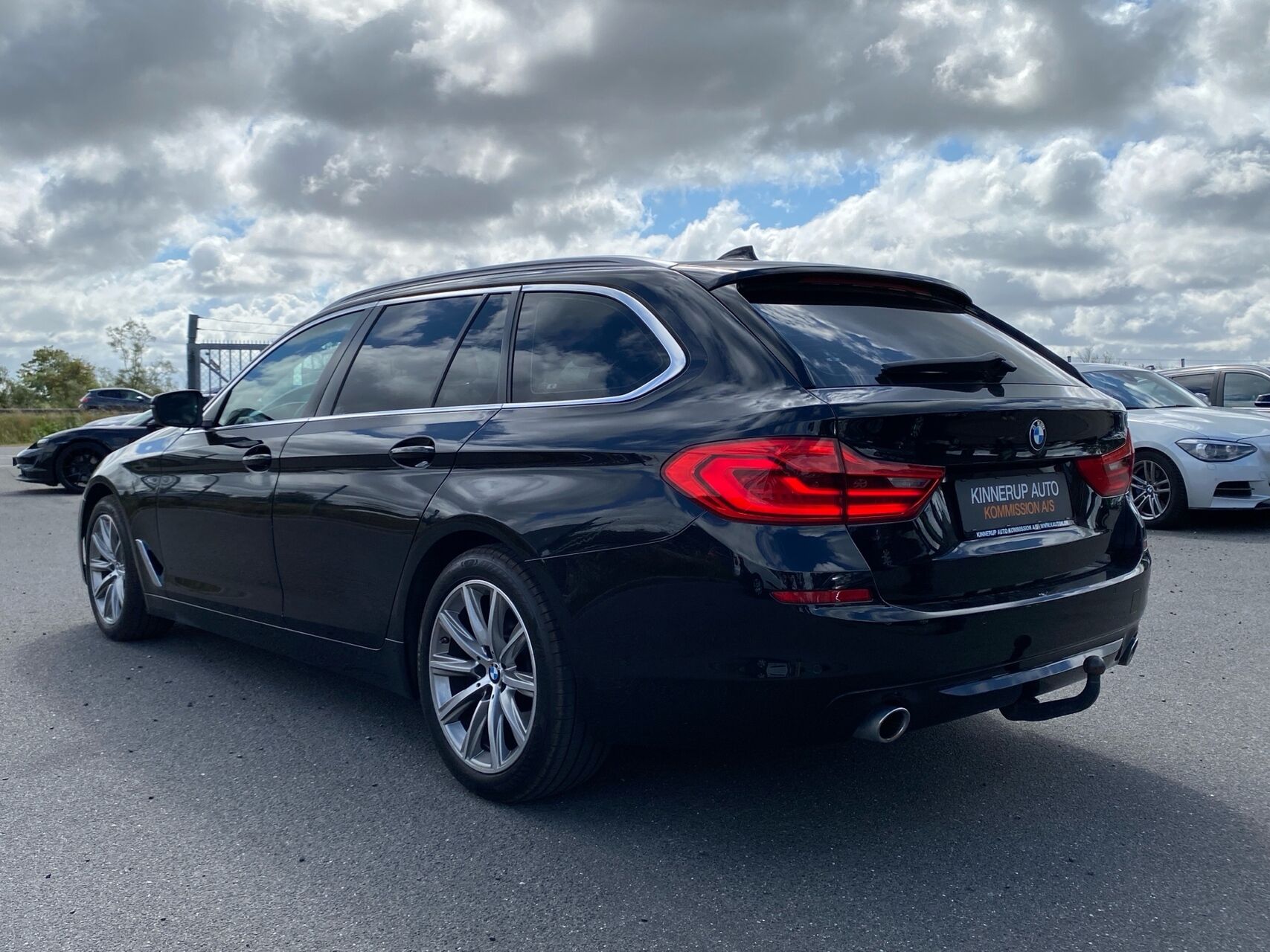 Billede af BMW 520d Touring 2,0 D Connected Steptronic 190HK Stc 8g Aut.
