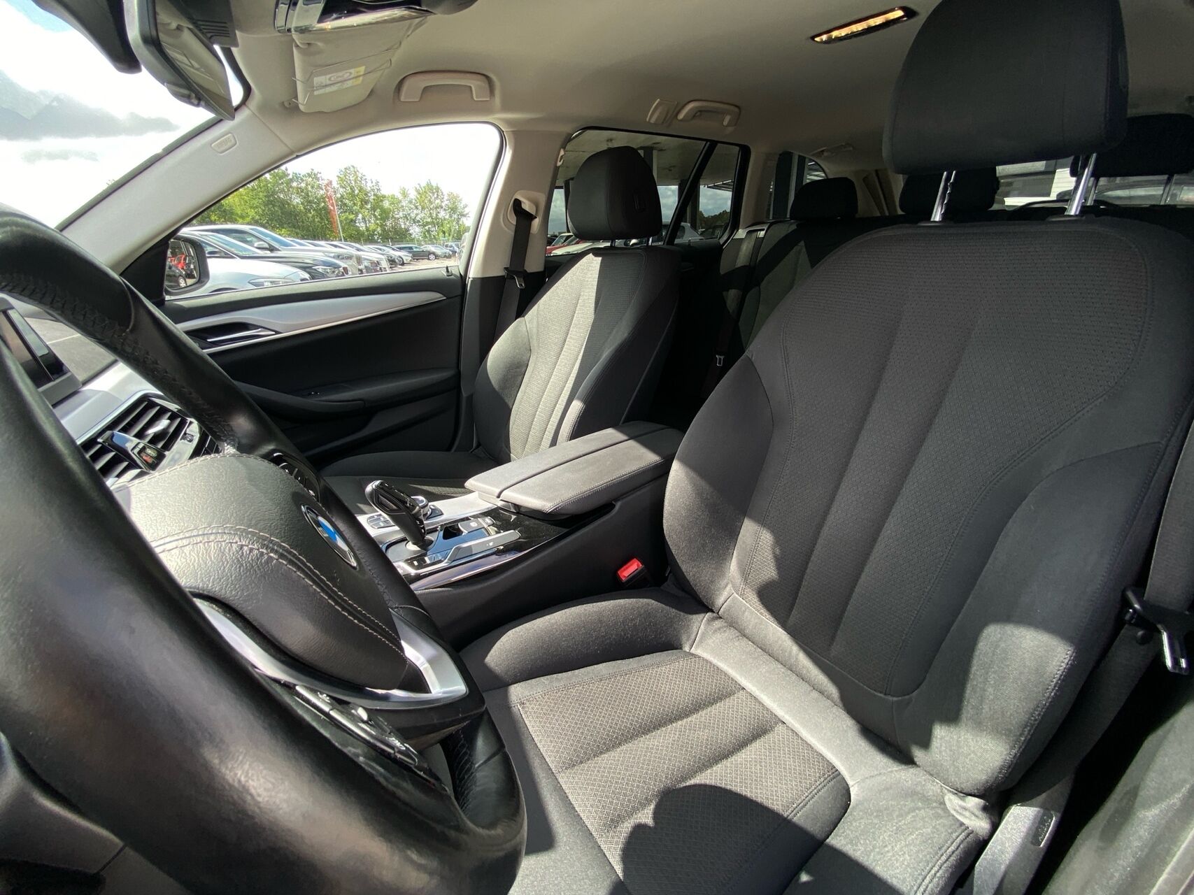Billede af BMW 520d Touring 2,0 D Connected Steptronic 190HK Stc 8g Aut.