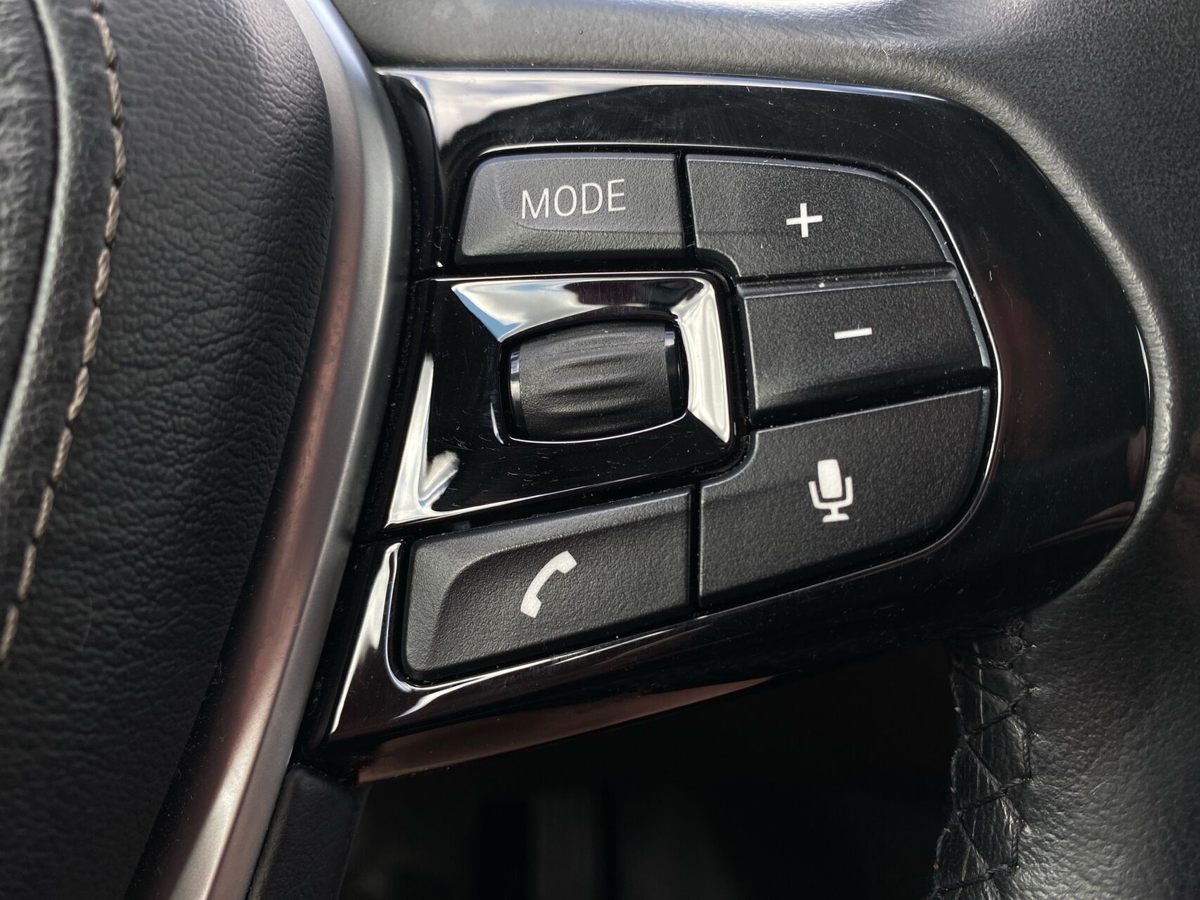 Billede af BMW 520d Touring 2,0 D Connected Steptronic 190HK Stc 8g Aut.