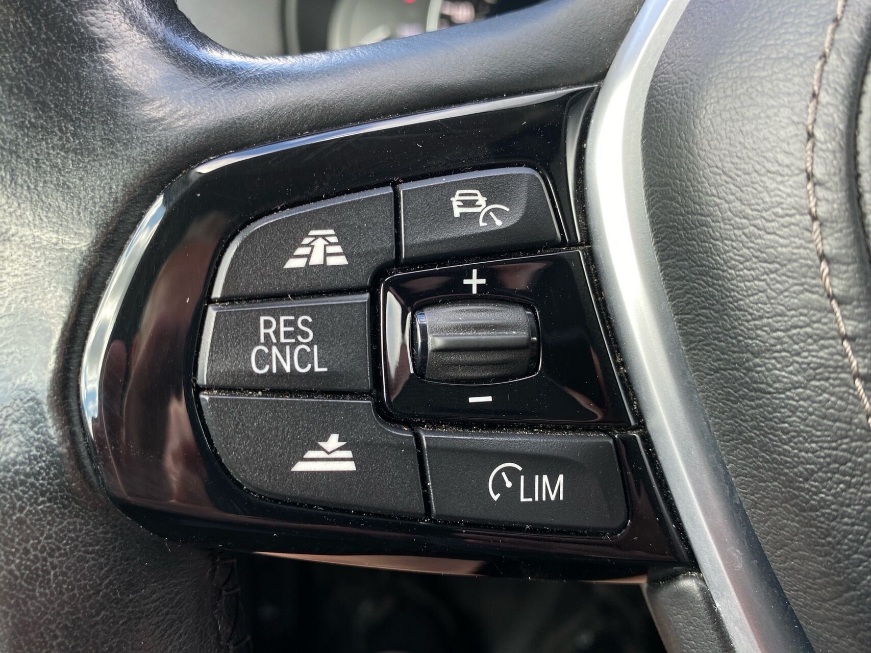 Billede af BMW 520d Touring 2,0 D Connected Steptronic 190HK Stc 8g Aut.