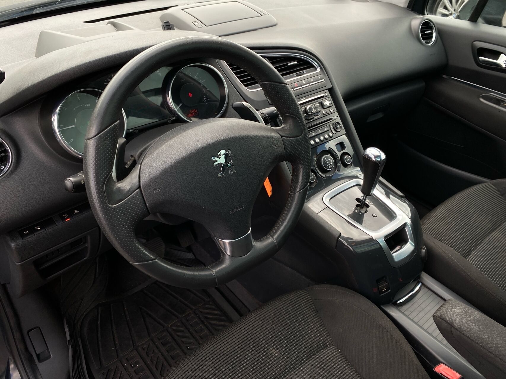 Billede af Peugeot 5008 1,6 e-HDi Active 112HK 5d 6g Aut.