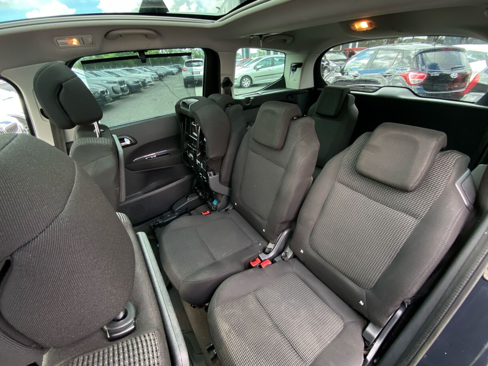 Billede af Peugeot 5008 1,6 e-HDi Active 112HK 5d 6g Aut.