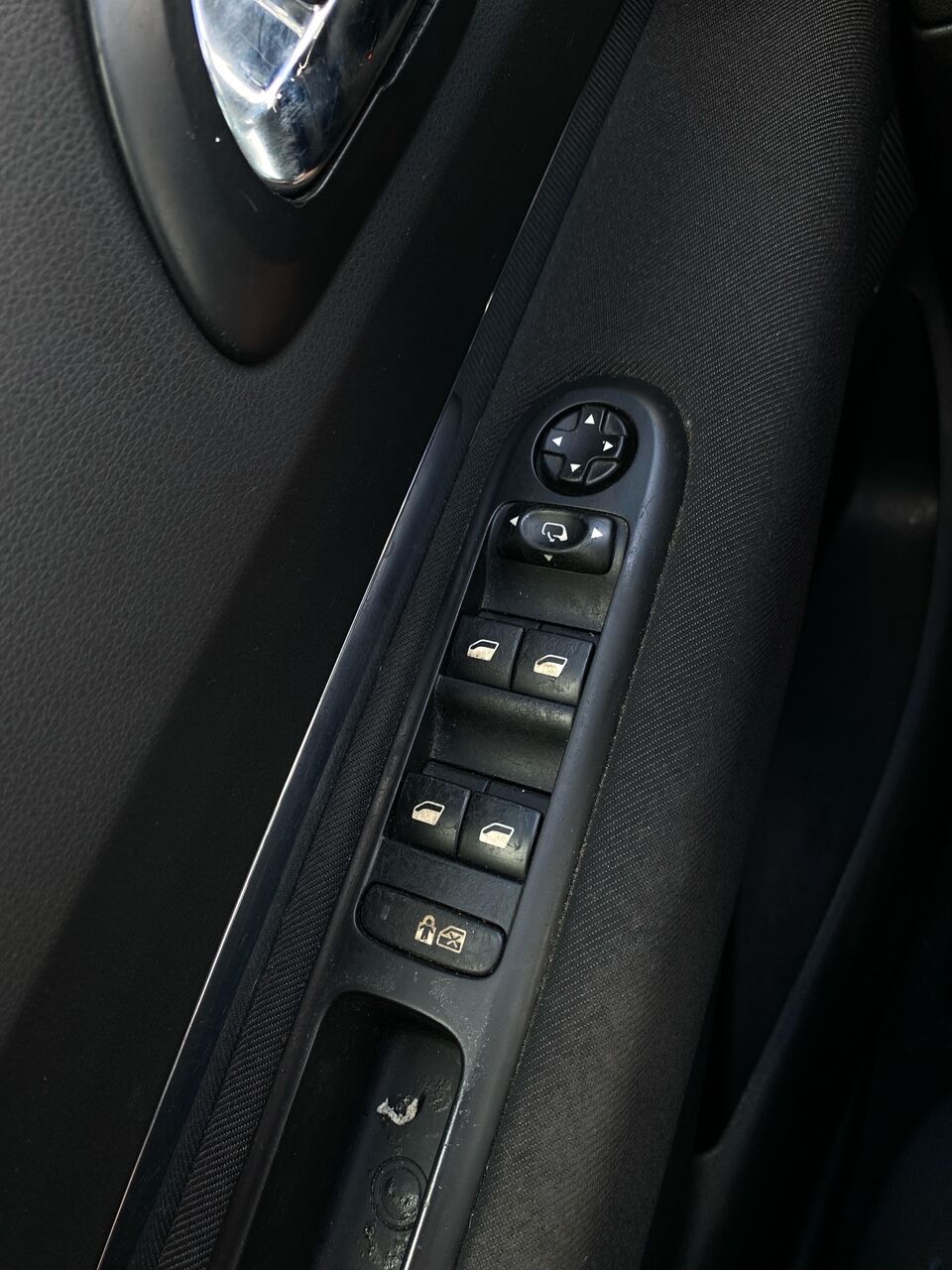 Billede af Peugeot 5008 1,6 e-HDi Active 112HK 5d 6g Aut.