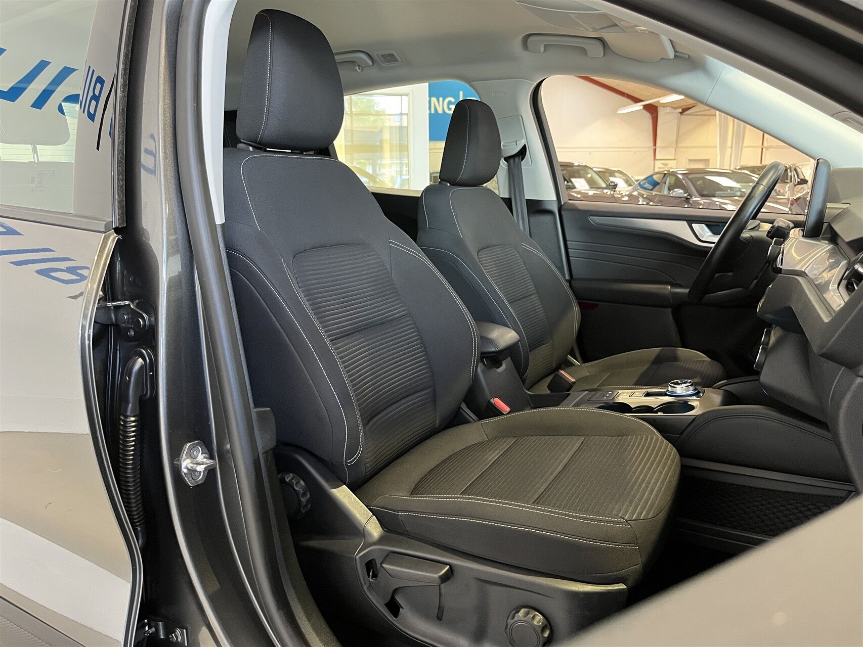 Billede af Ford Kuga 2,5 Plugin-hybrid Titanium CVT 225HK 5d Trinl. Gear