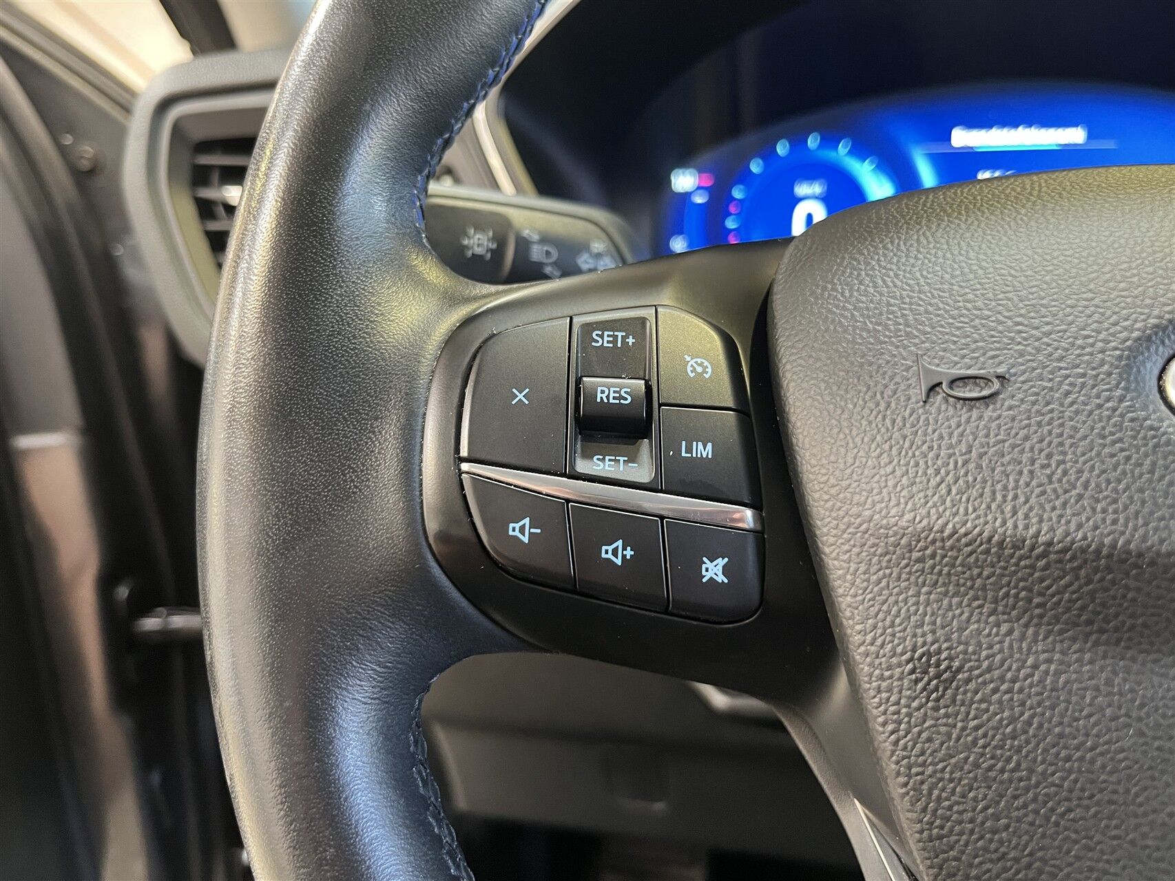 Billede af Ford Kuga 2,5 Plugin-hybrid Titanium CVT 225HK 5d Trinl. Gear