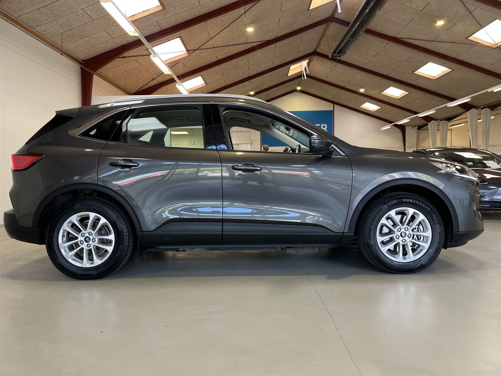 Billede af Ford Kuga 2,5 Plugin-hybrid Titanium CVT 225HK 5d Trinl. Gear