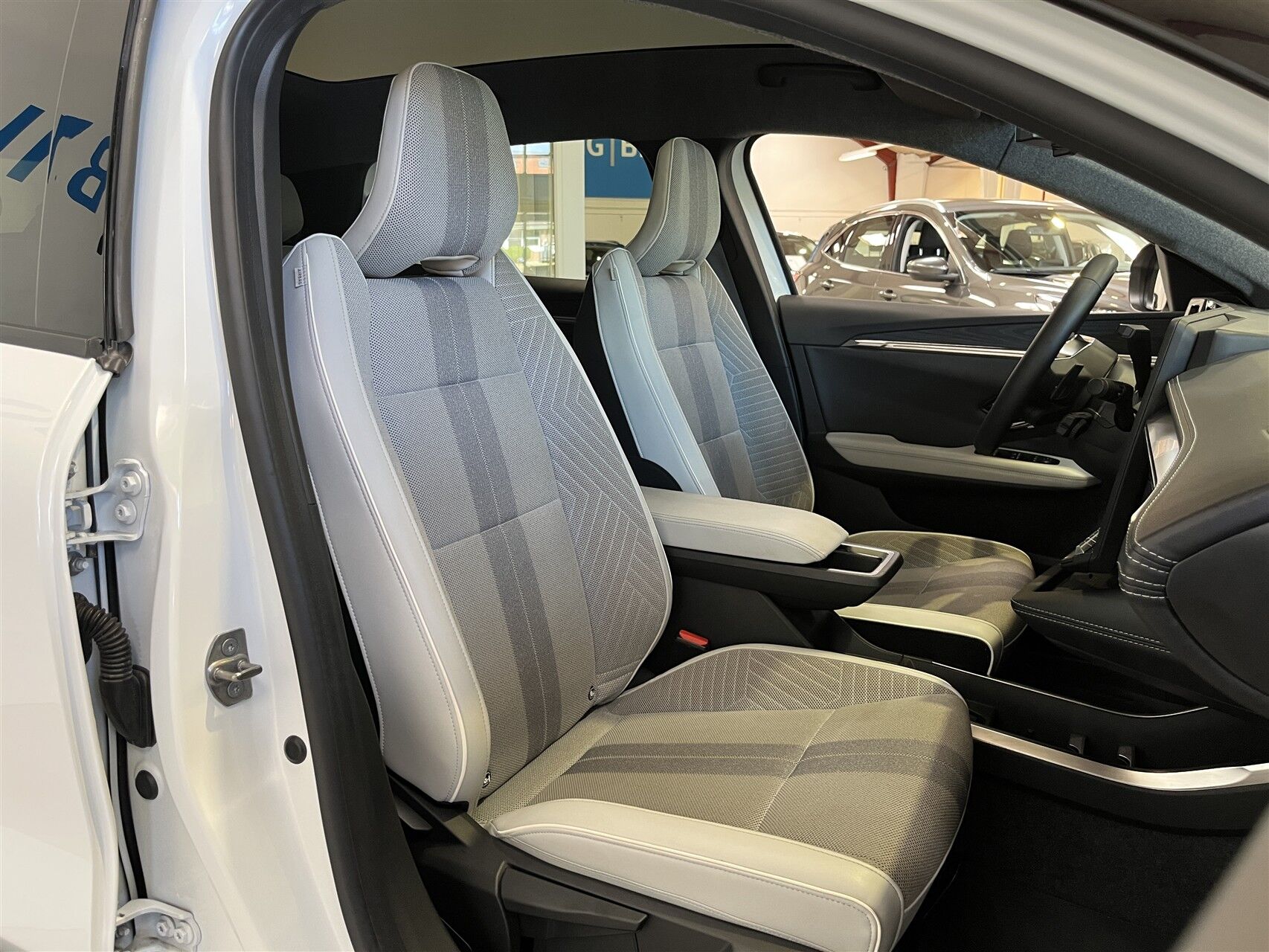Billede af Renault Scénic E-TECH Iconic 87 kWh 220HK Aut. 